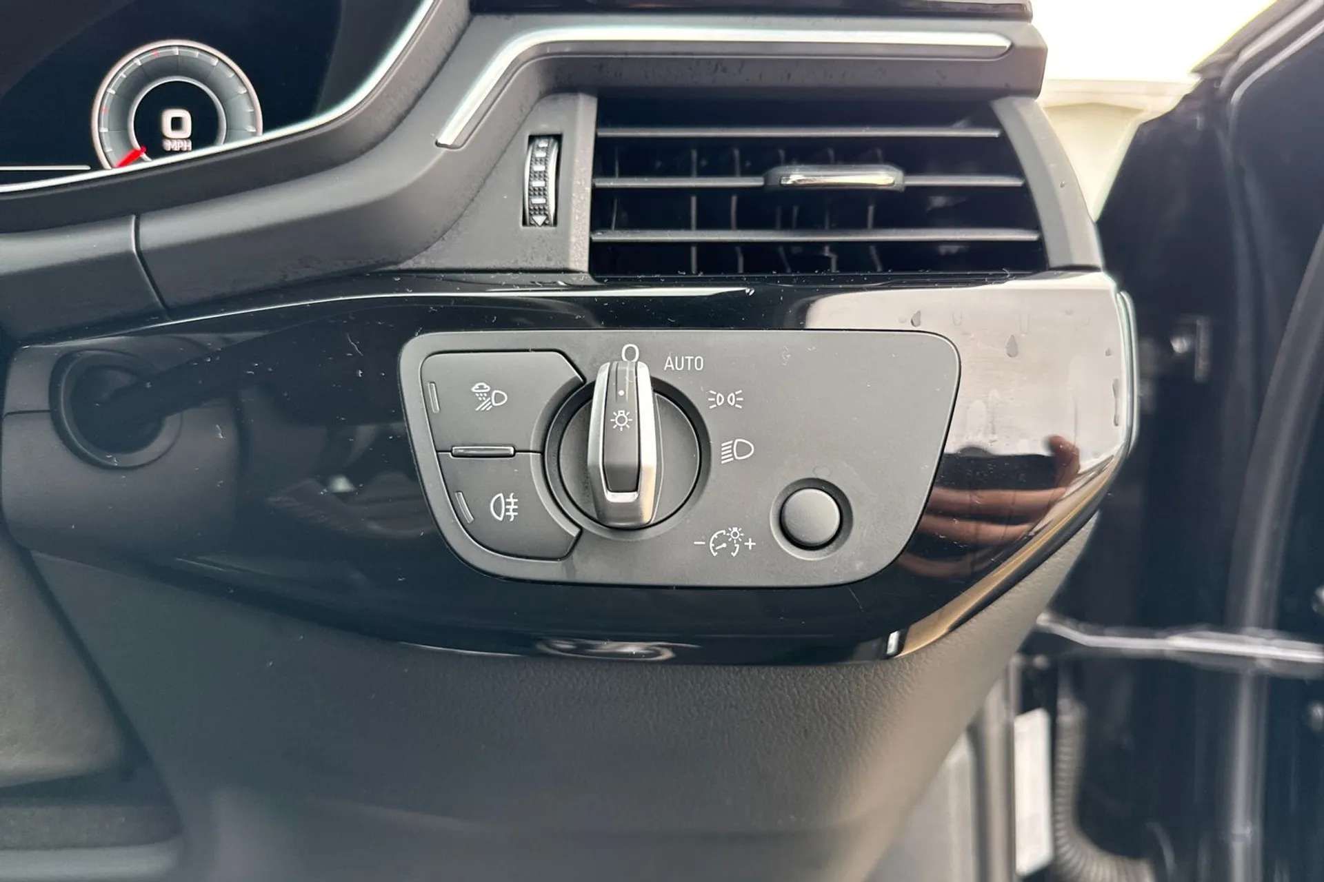 2021 AUDI A4 2021 AUDI A4