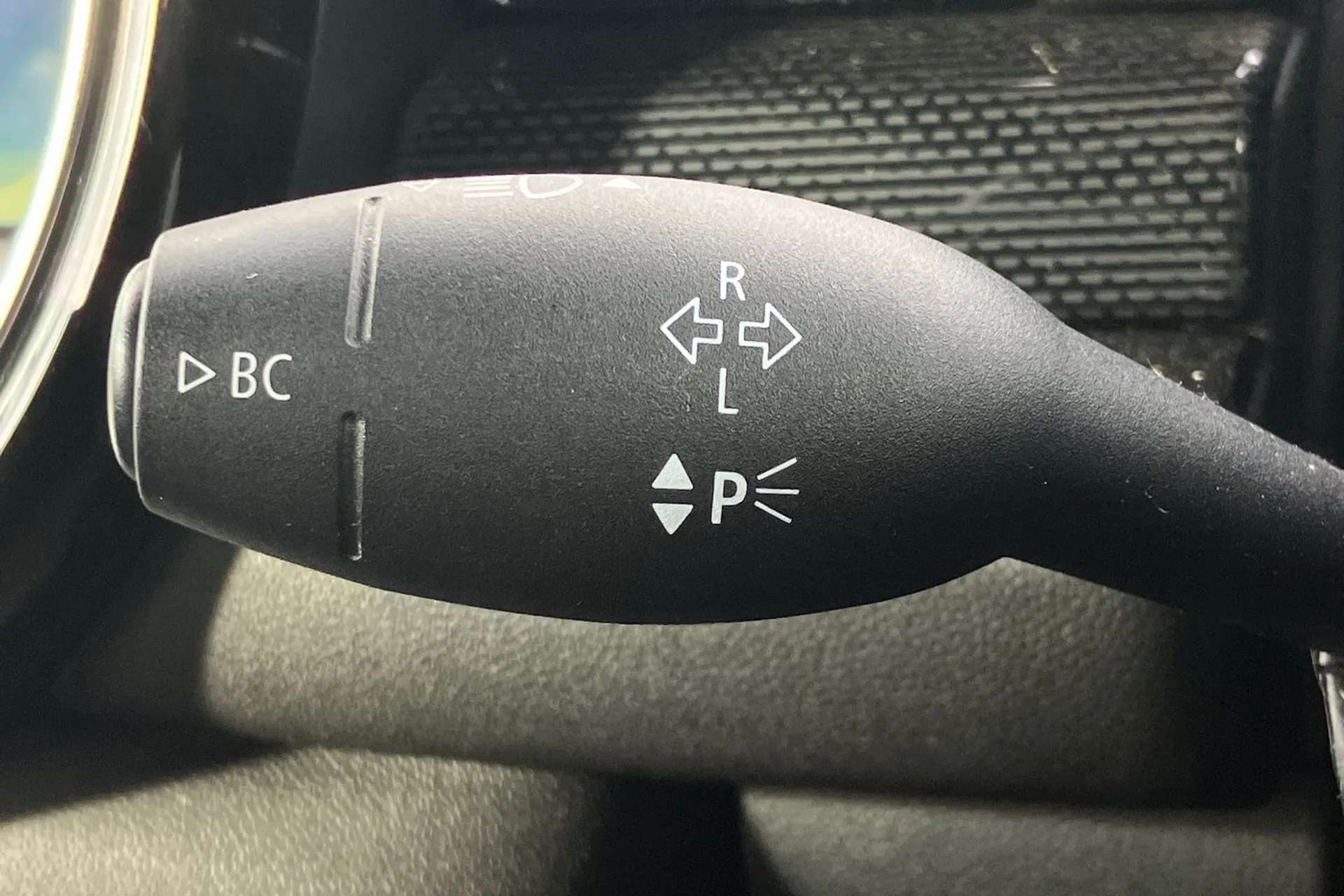 2019 MINI CLUBMAN 2019 MINI CLUBMAN