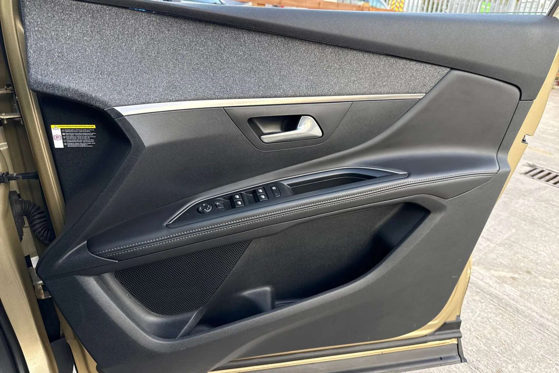 2018 PEUGEOT 5008 2018 PEUGEOT 5008