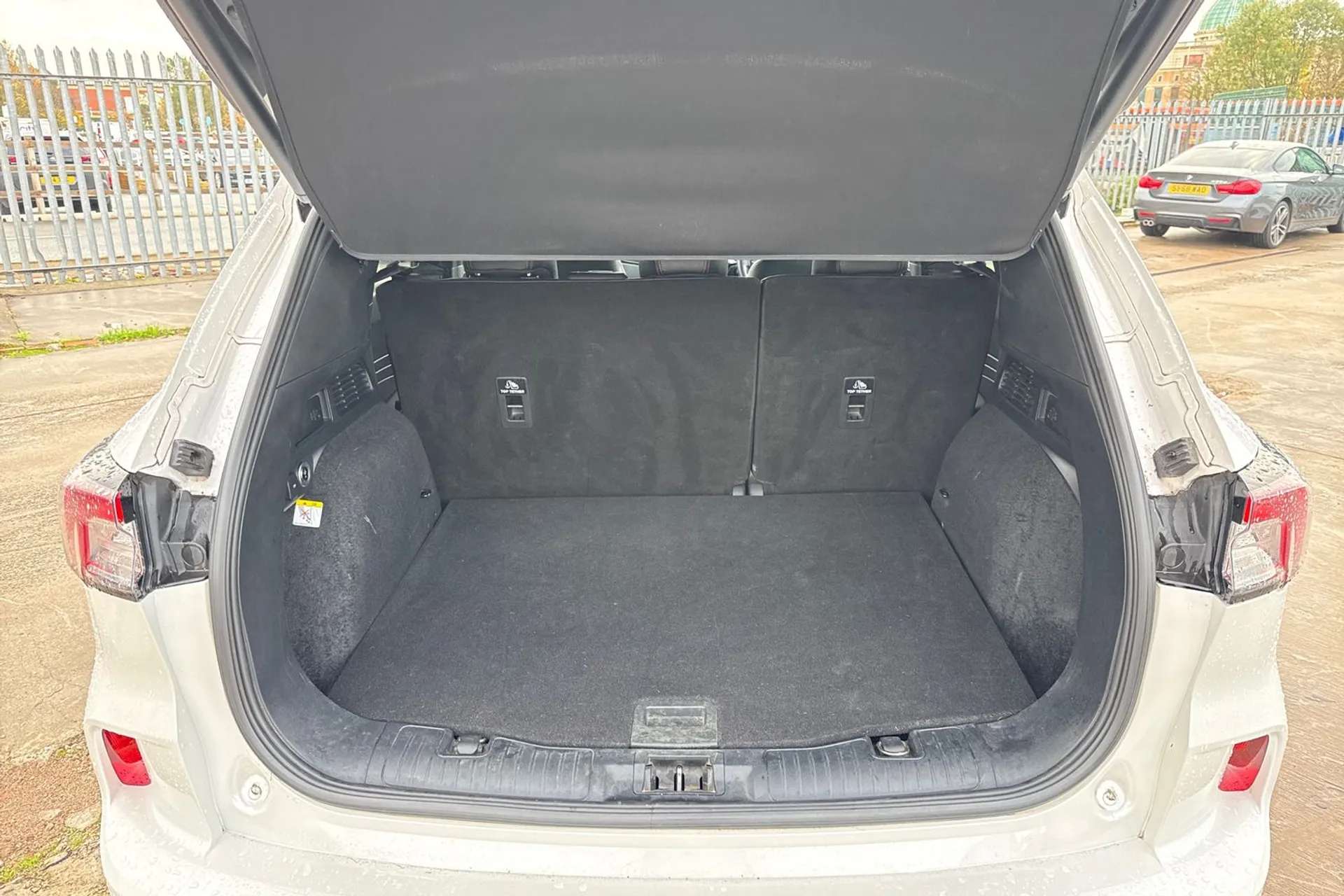 2021 FORD KUGA 2021 FORD KUGA