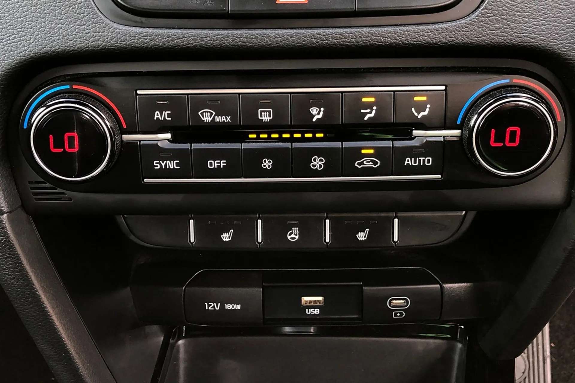 2022 KIA CEED 2022 KIA CEED