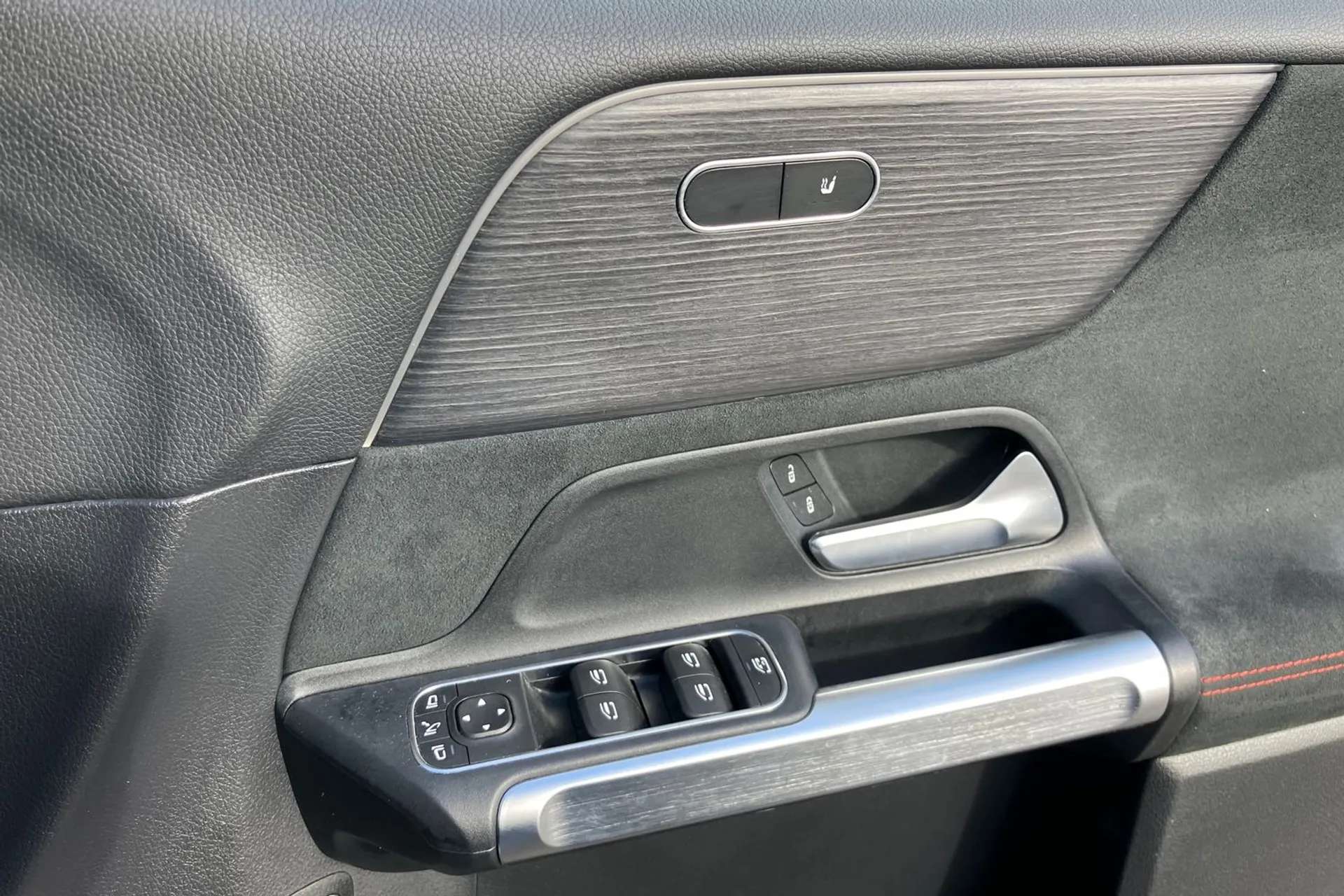 2022 MERCEDES-BENZ EQB 2022 MERCEDES-BENZ EQB