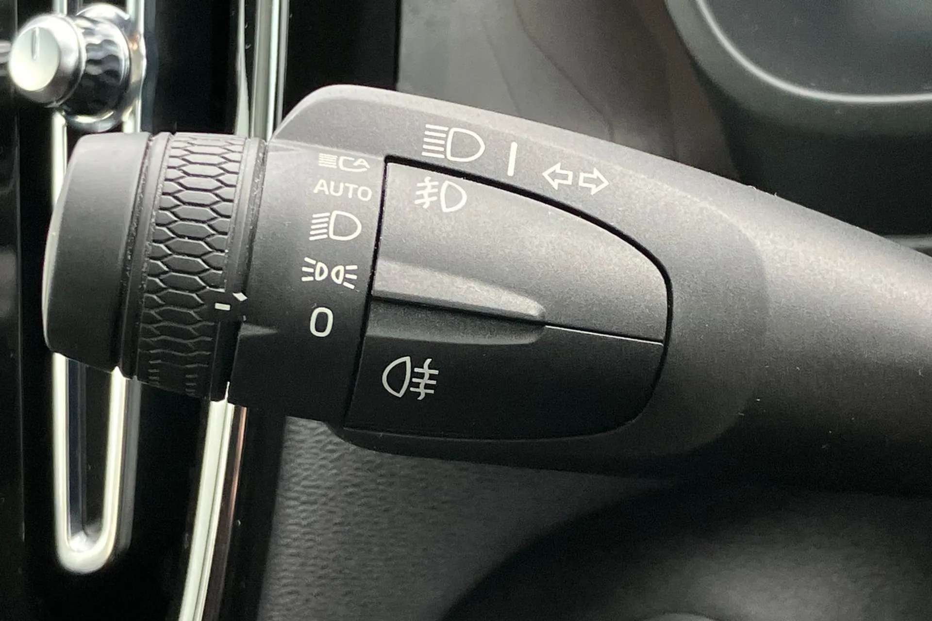 2022 VOLVO C40 2022 VOLVO C40