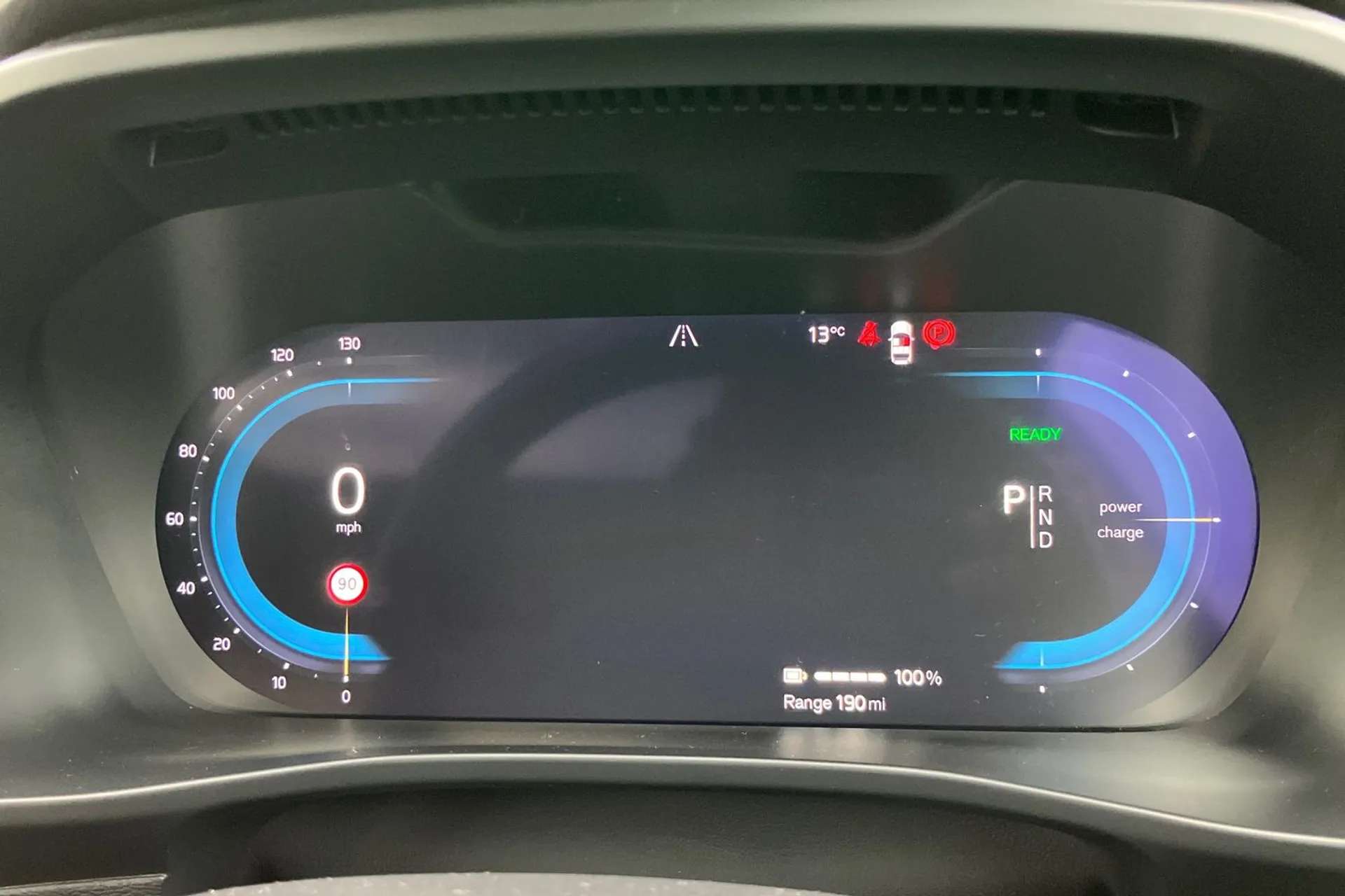 2022 VOLVO C40 2022 VOLVO C40