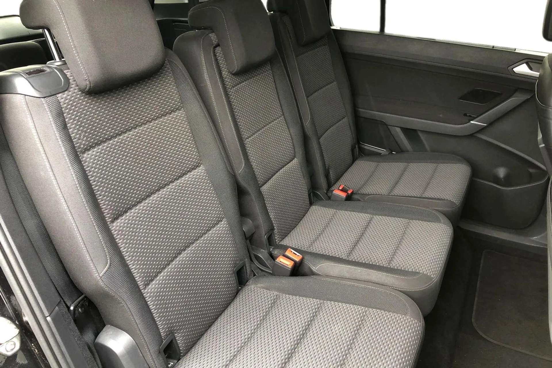 2021 VOLKSWAGEN TOURAN 2021 VOLKSWAGEN TOURAN