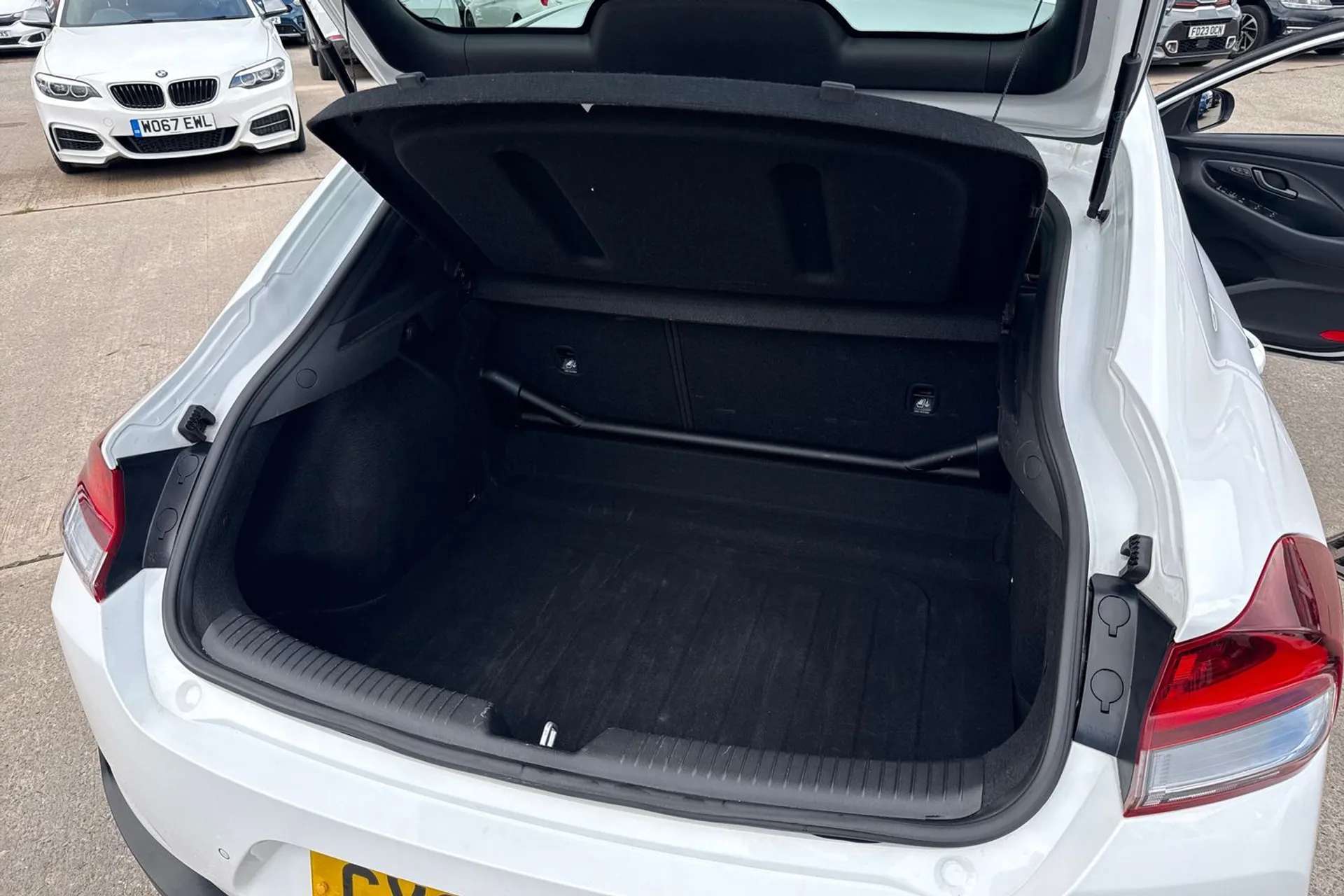 2019 HYUNDAI I30 FASTBACK 2019 HYUNDAI I30 FASTBACK