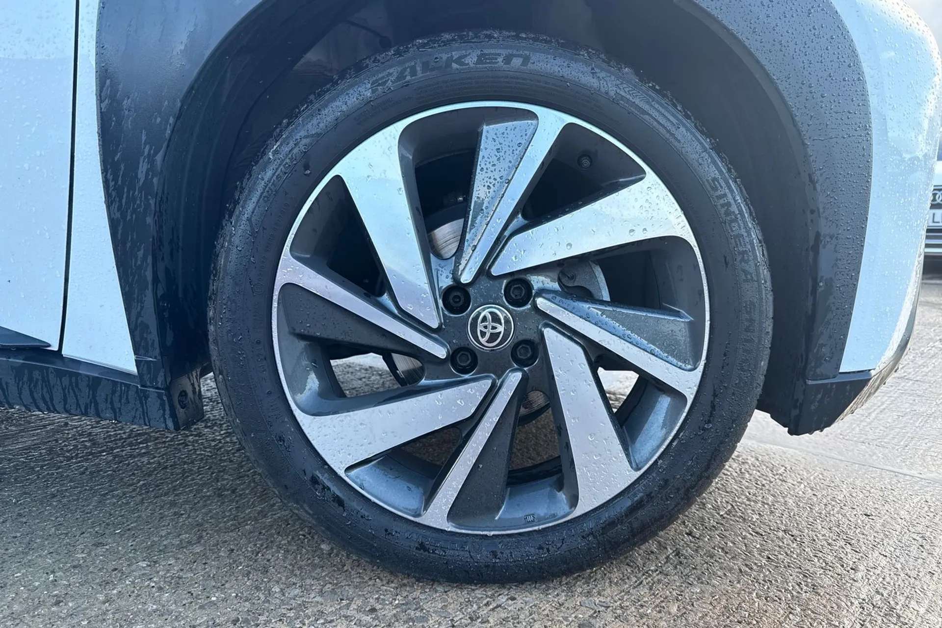 2024 TOYOTA AYGO X 2024 TOYOTA AYGO X