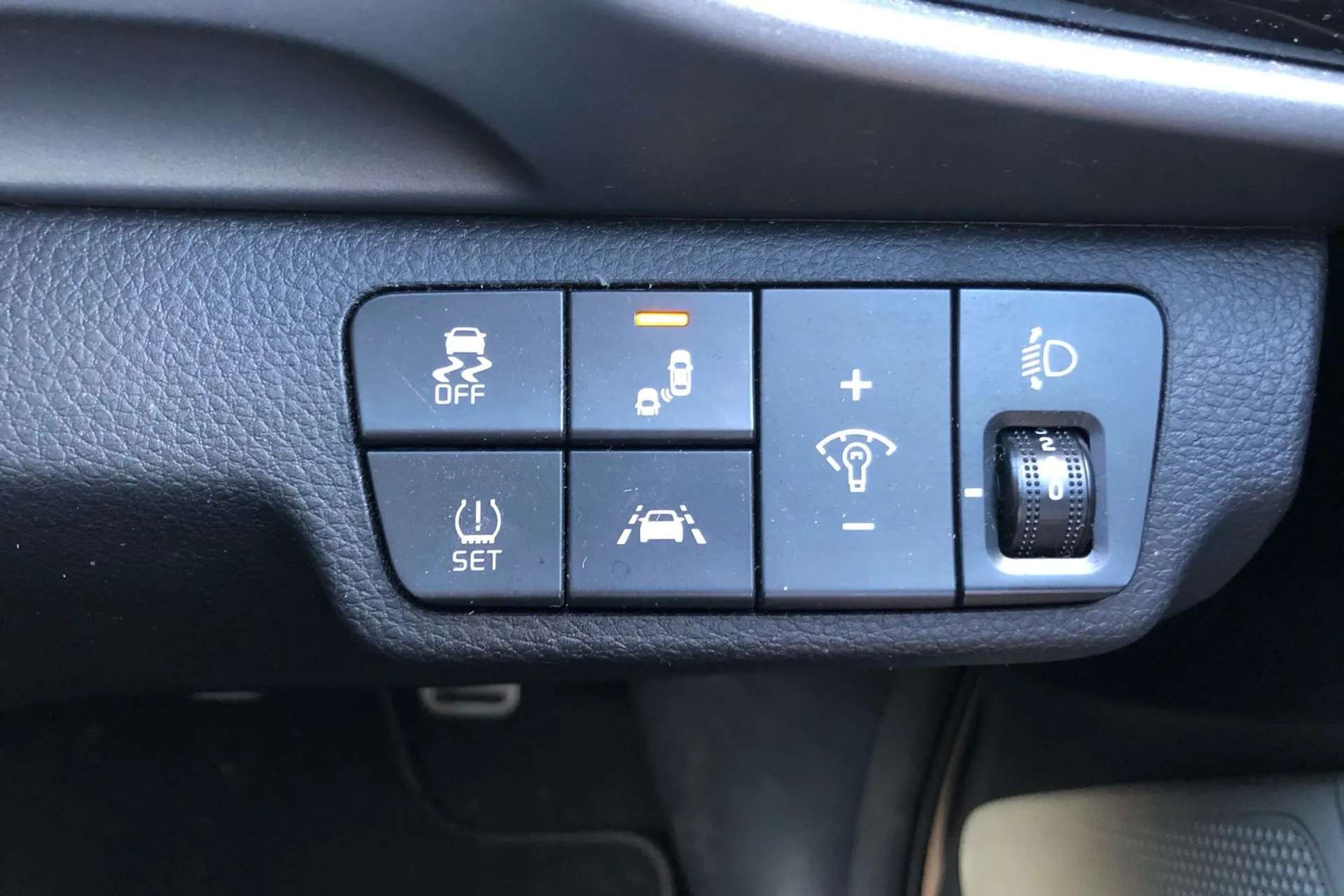 2019 KIA STONIC 2019 KIA STONIC