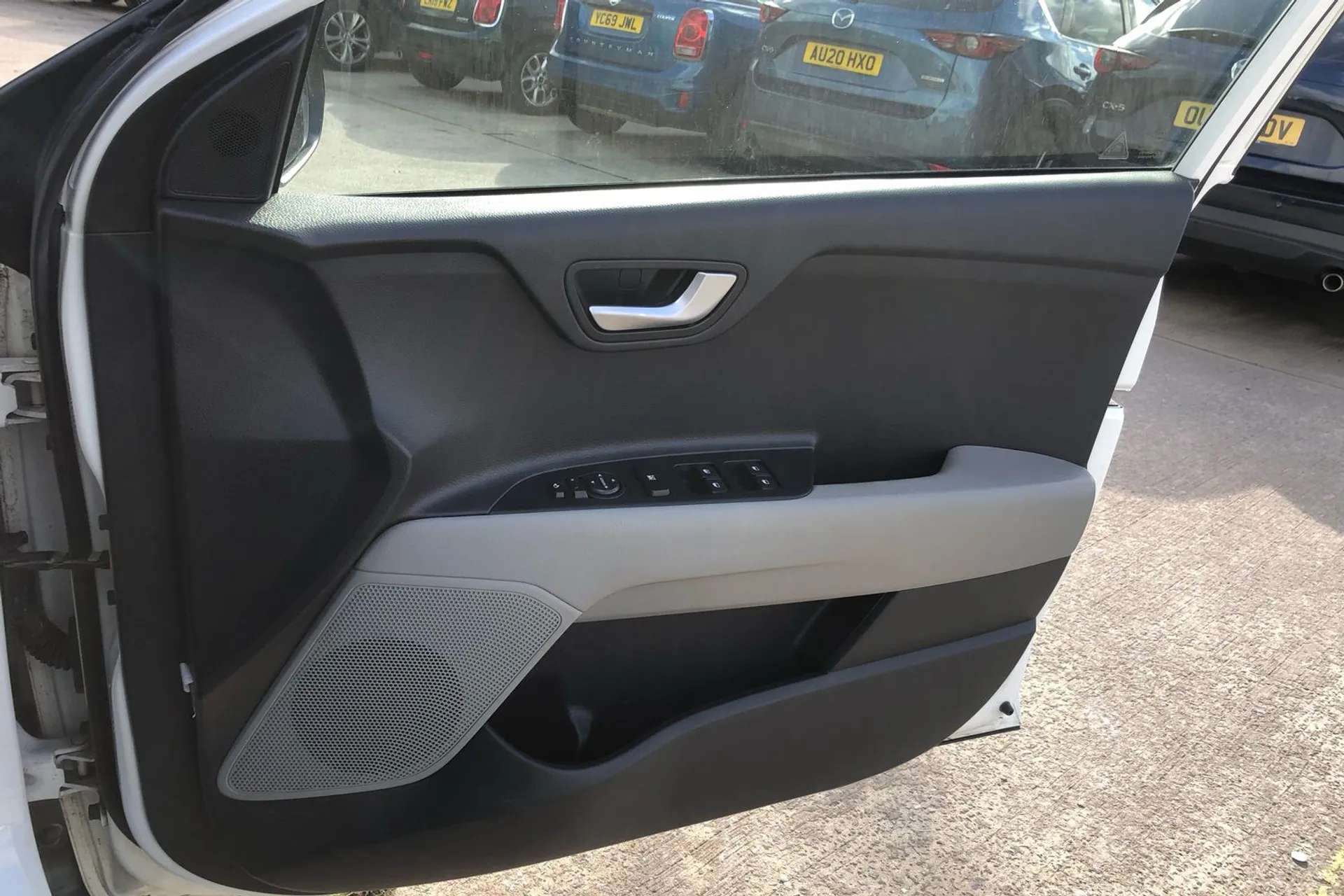 2019 KIA STONIC 2019 KIA STONIC