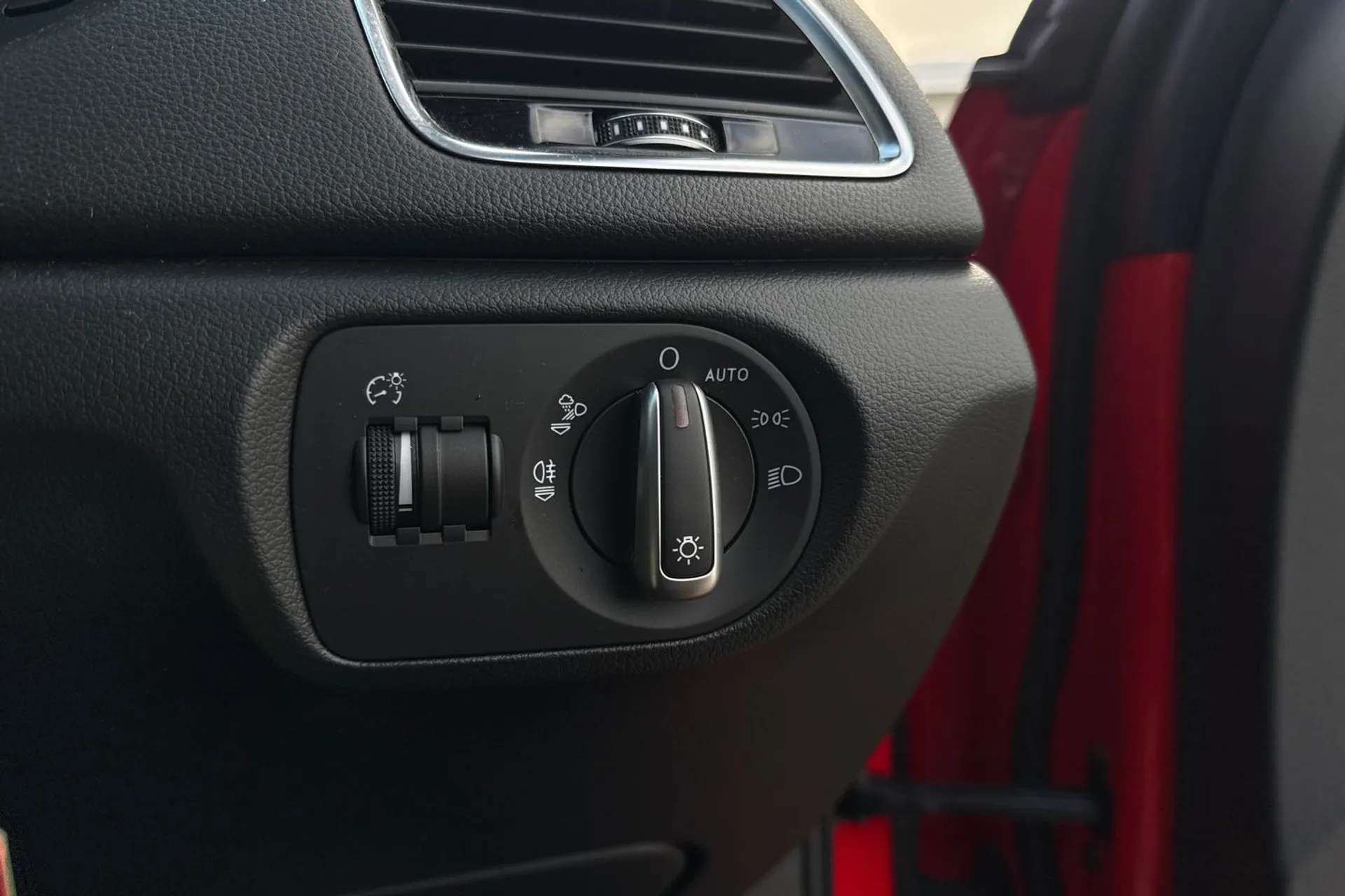 2017 AUDI Q3 2017 AUDI Q3