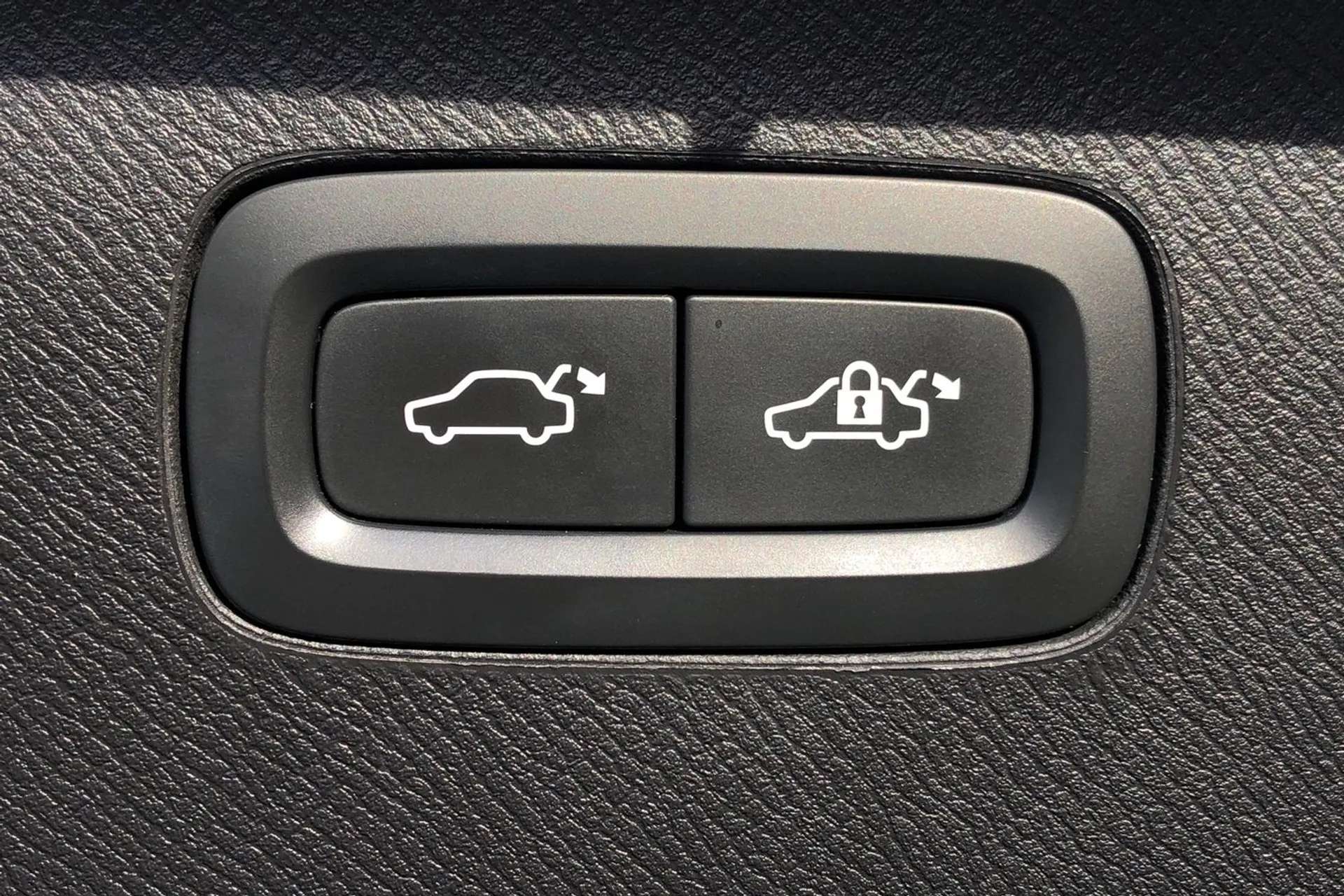 2019 VOLVO XC90 2019 VOLVO XC90