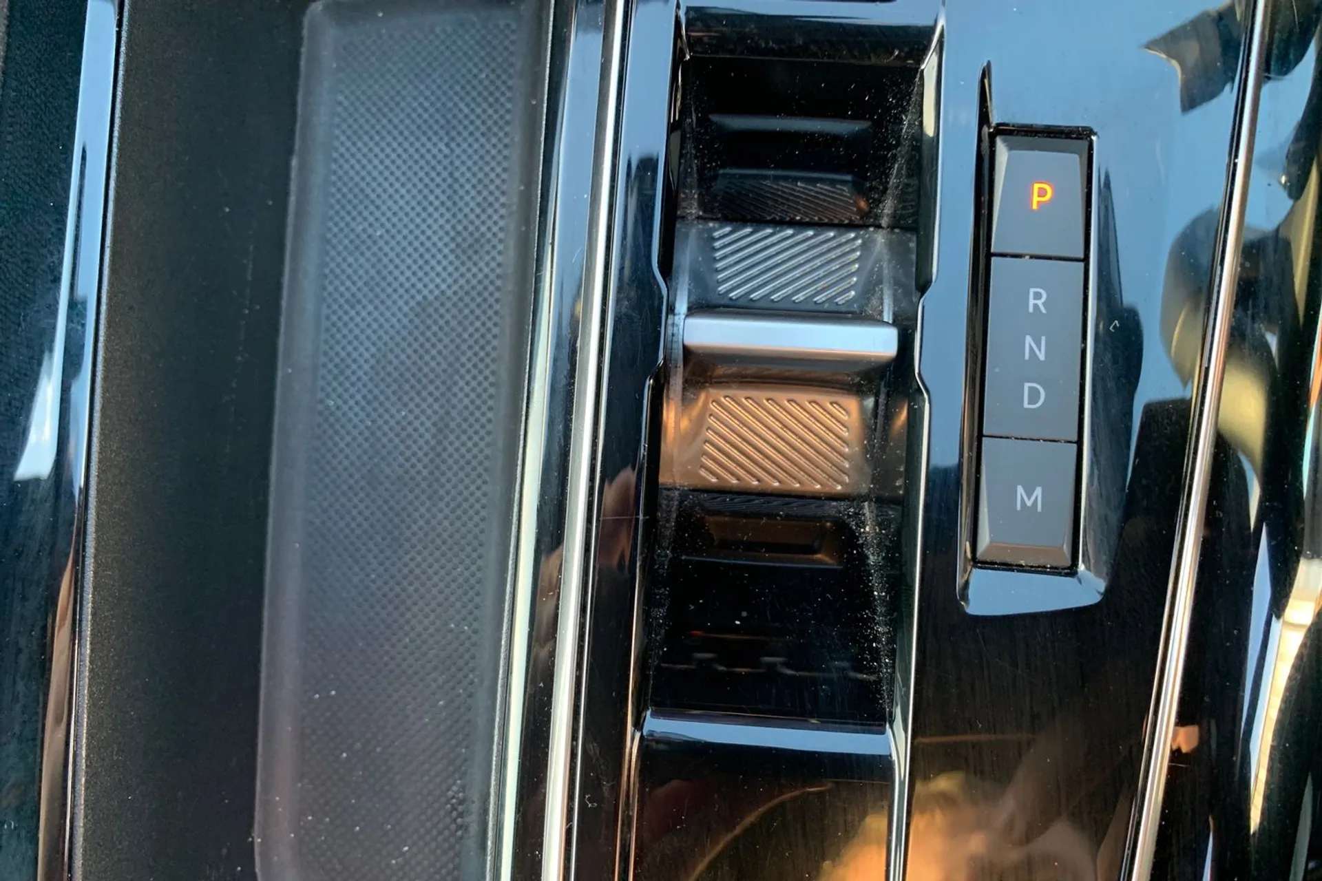 2023 PEUGEOT 3008 2023 PEUGEOT 3008