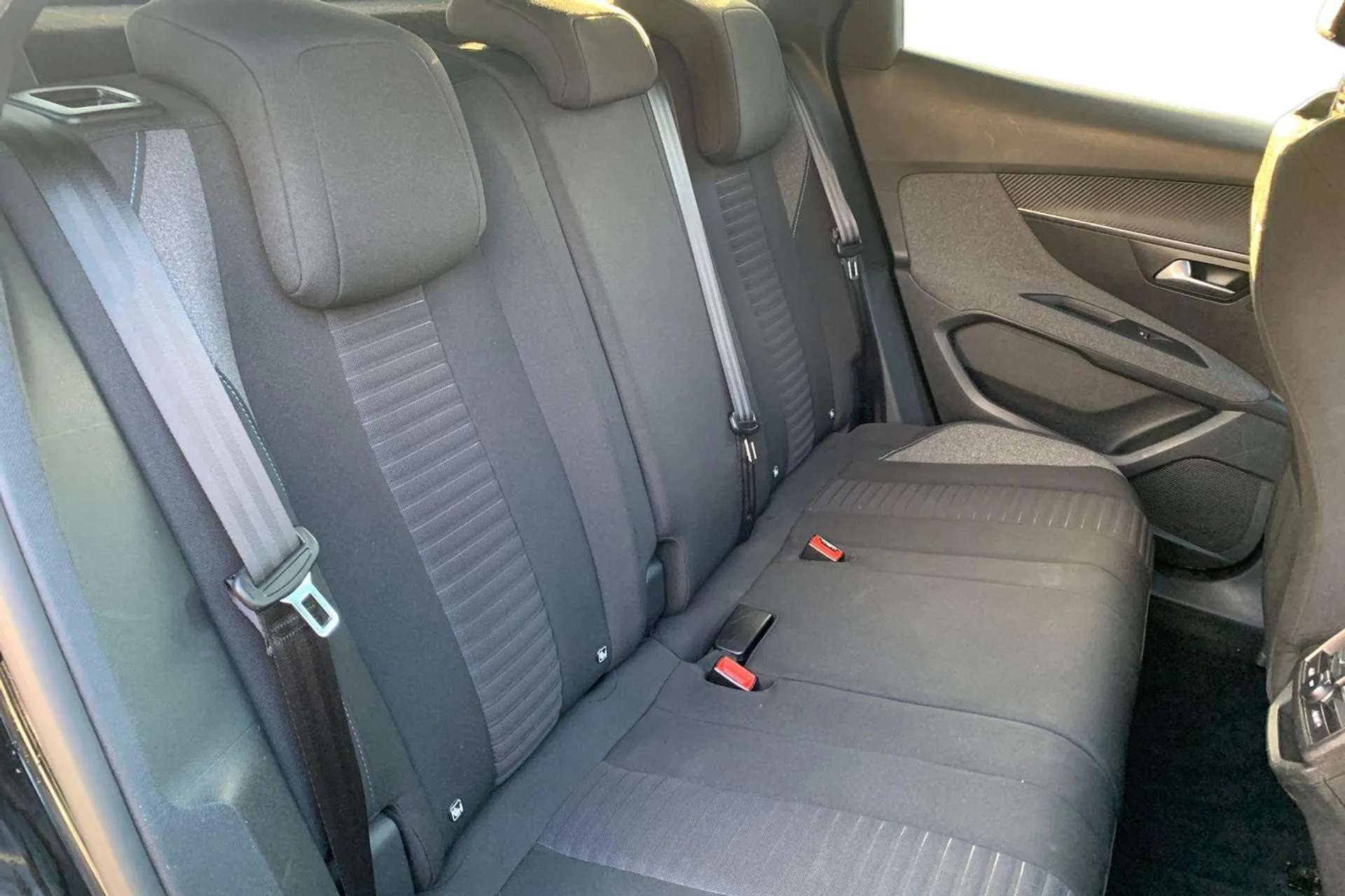 2023 PEUGEOT 3008 2023 PEUGEOT 3008