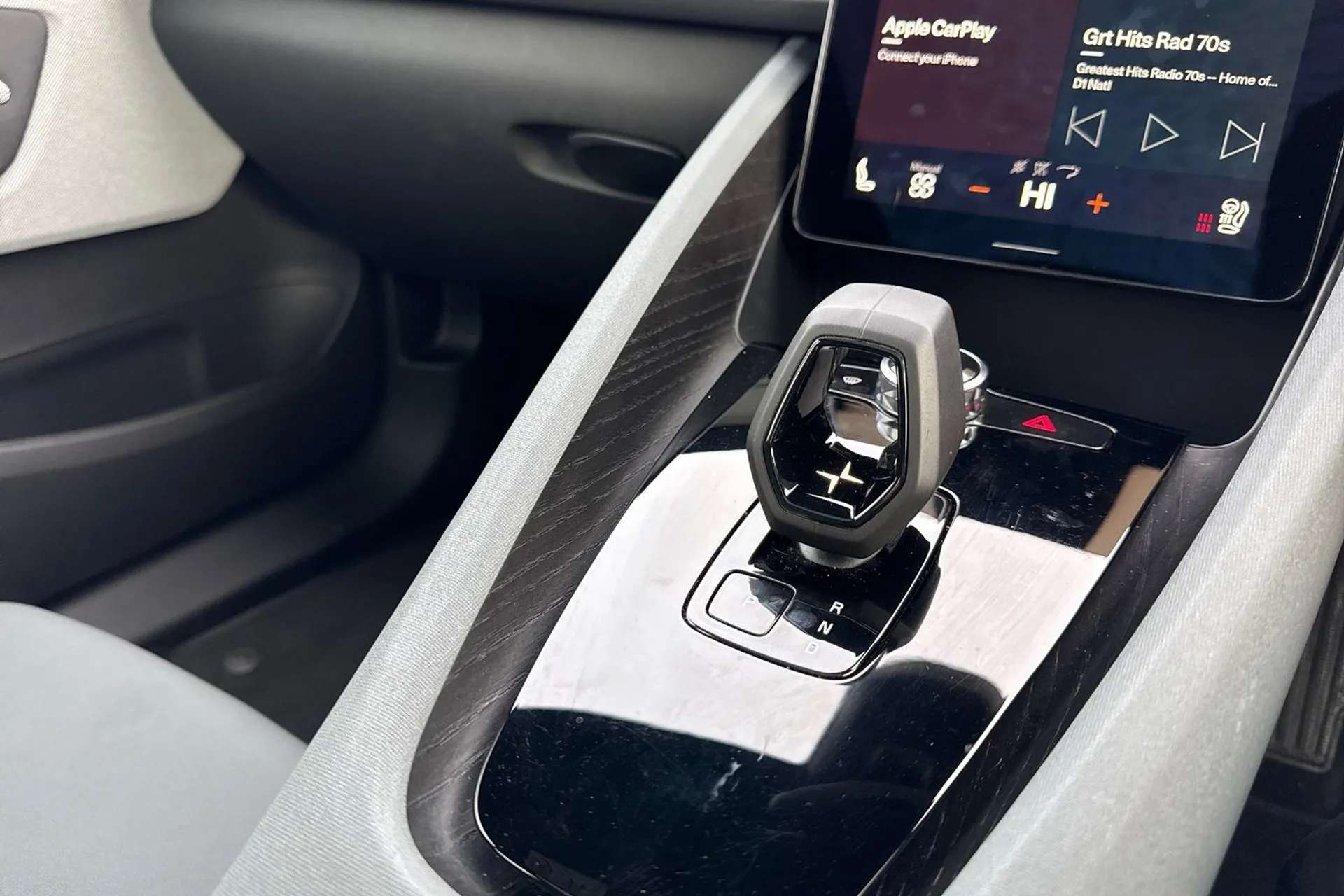 2020 POLESTAR 2 2020 POLESTAR 2