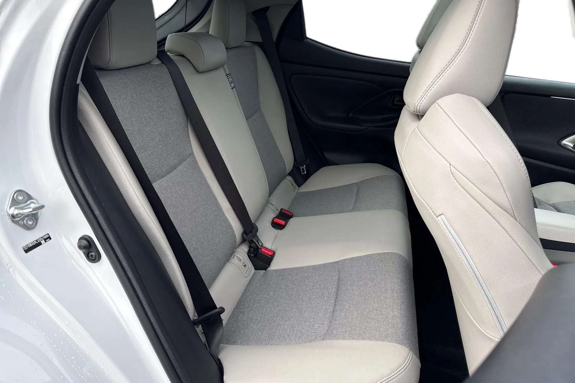 2023 TOYOTA YARIS 2023 TOYOTA YARIS