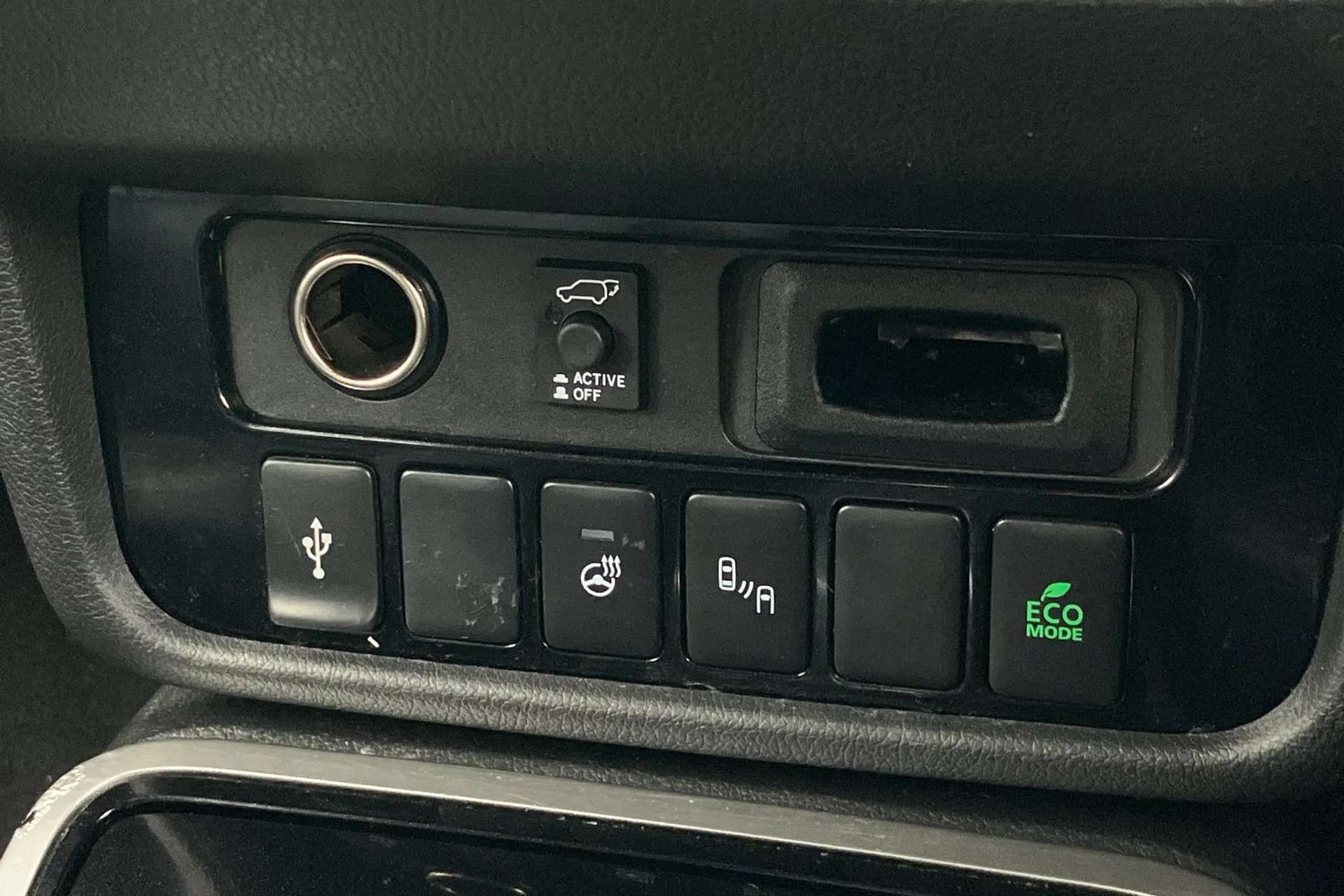 2019 MITSUBISHI OUTLANDER 2019 MITSUBISHI OUTLANDER