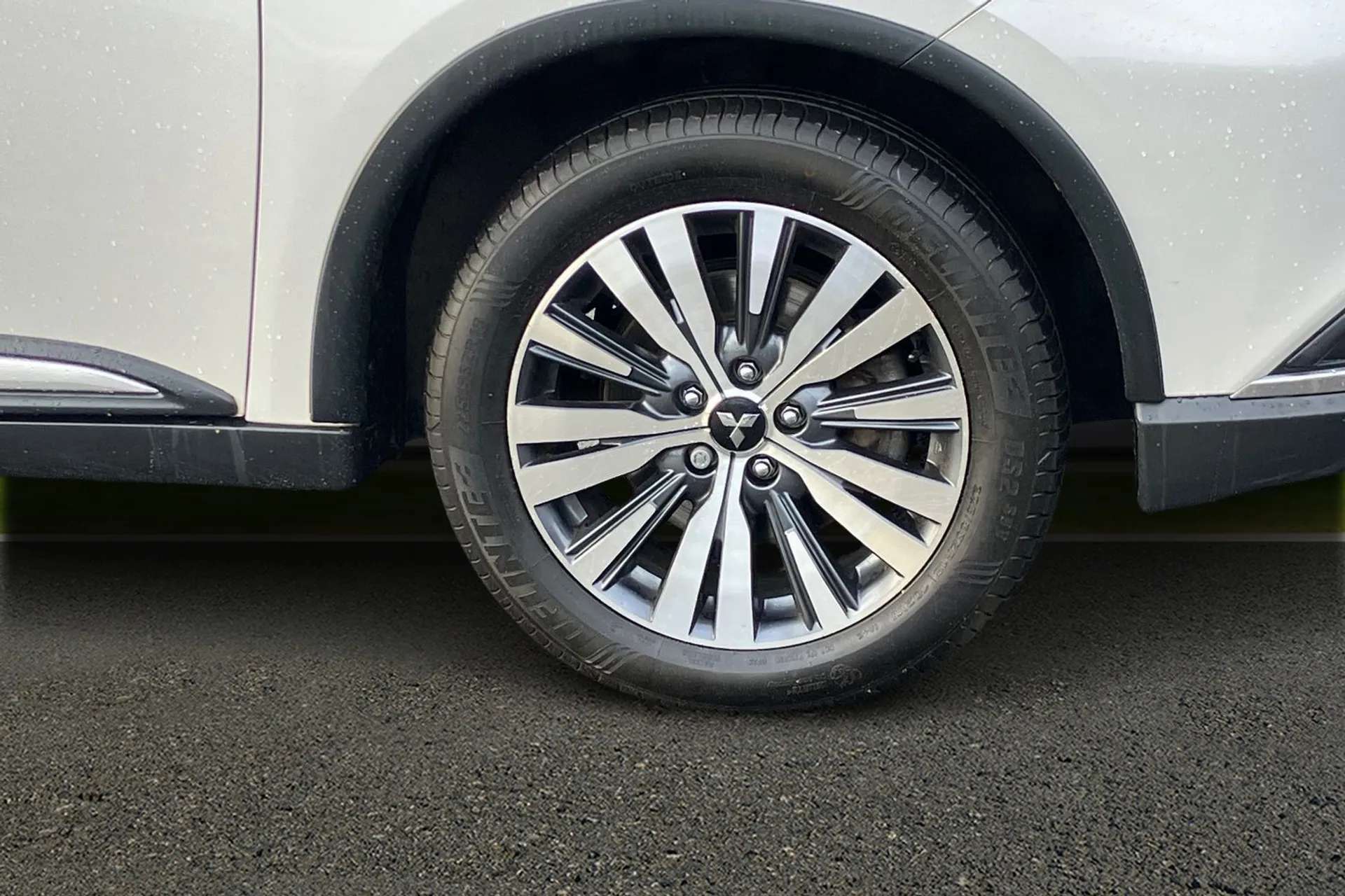 2019 MITSUBISHI OUTLANDER 2019 MITSUBISHI OUTLANDER