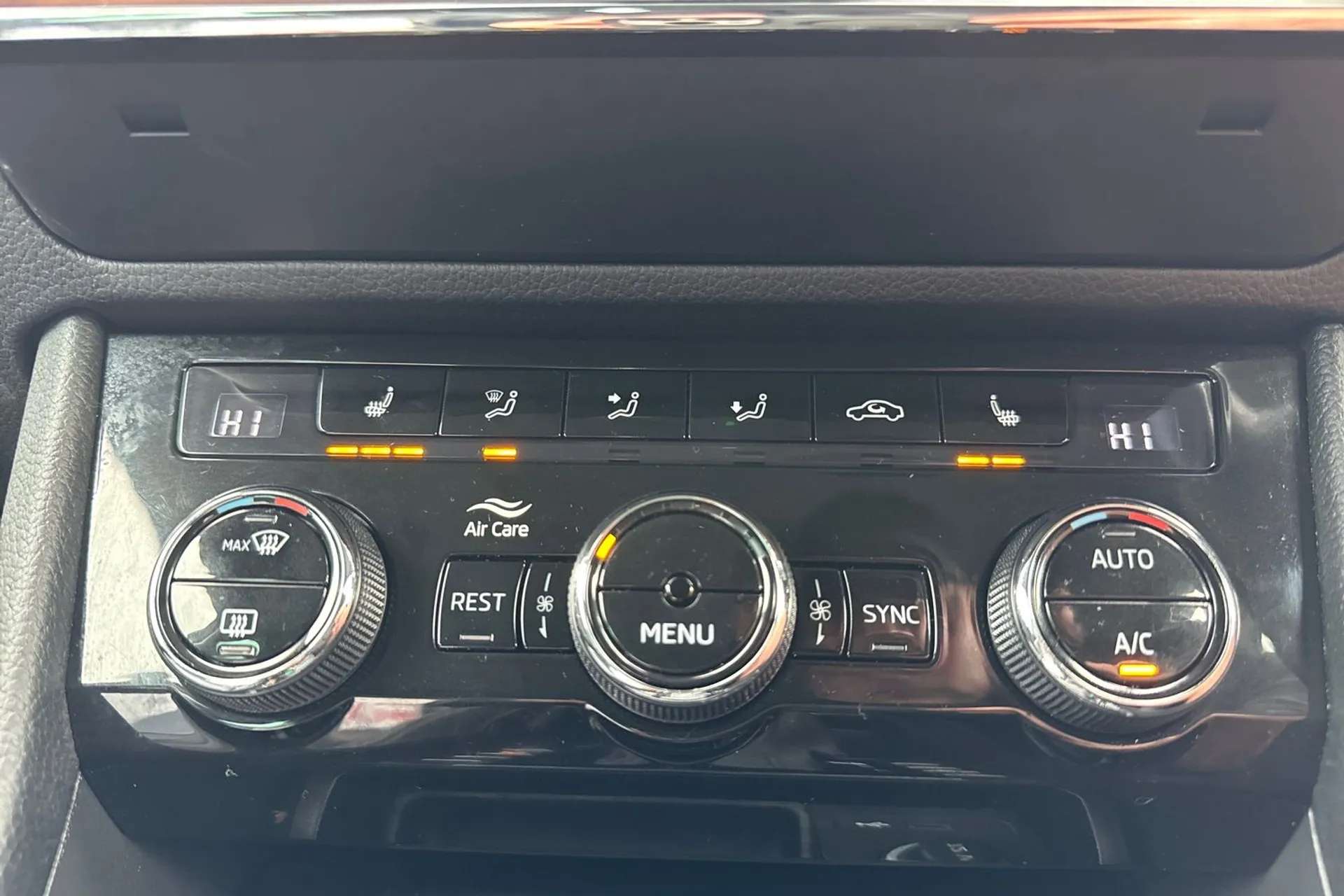 2021 SKODA SUPERB 2021 SKODA SUPERB