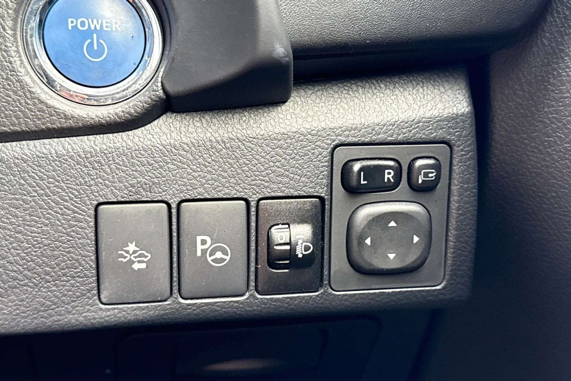 2018 TOYOTA AURIS 2018 TOYOTA AURIS