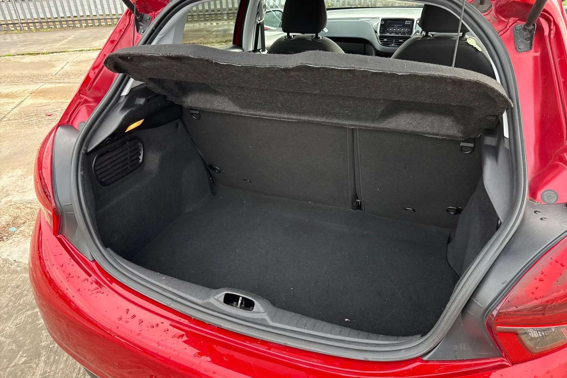 2018 PEUGEOT 208 2018 PEUGEOT 208