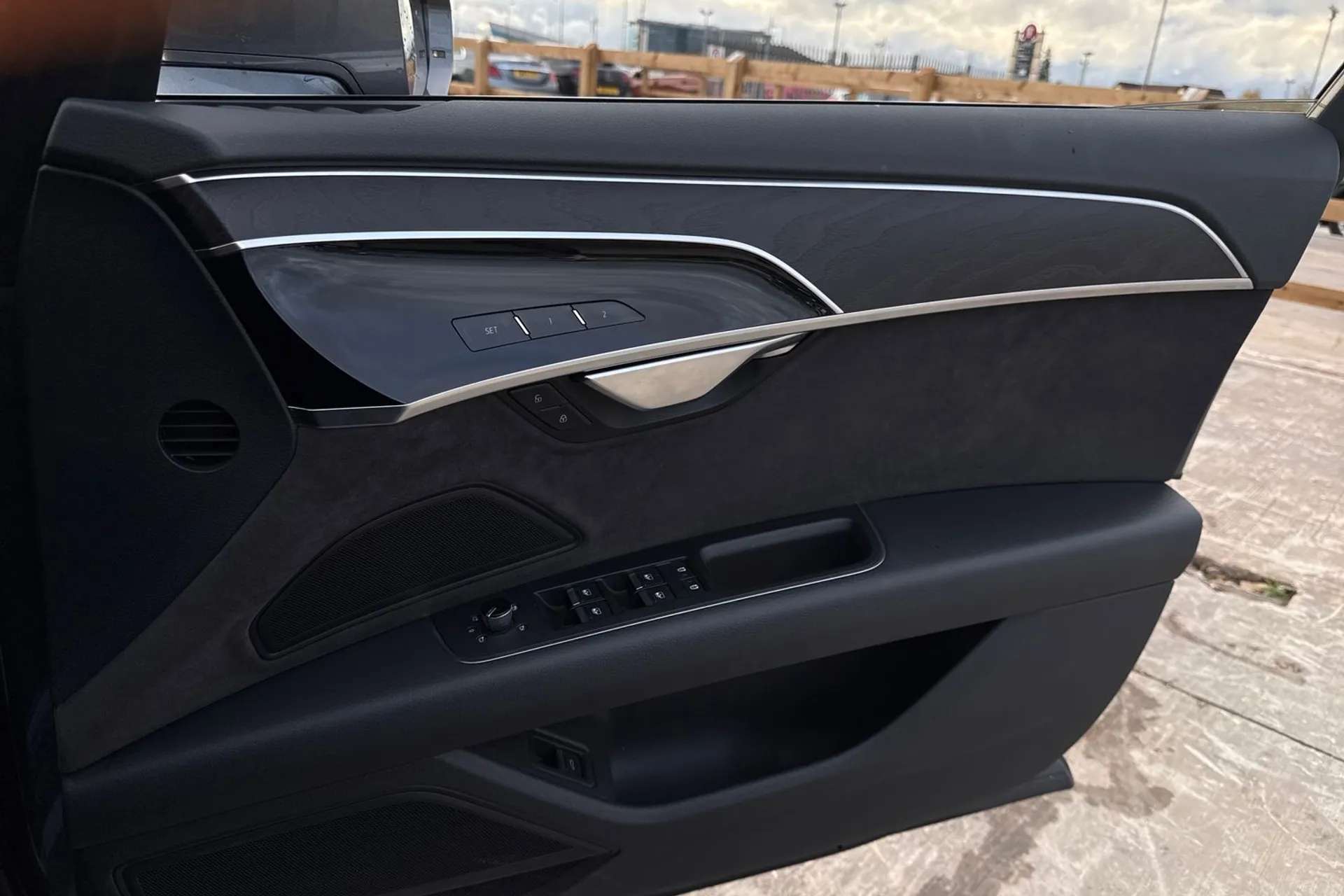 2018 AUDI A8 2018 AUDI A8