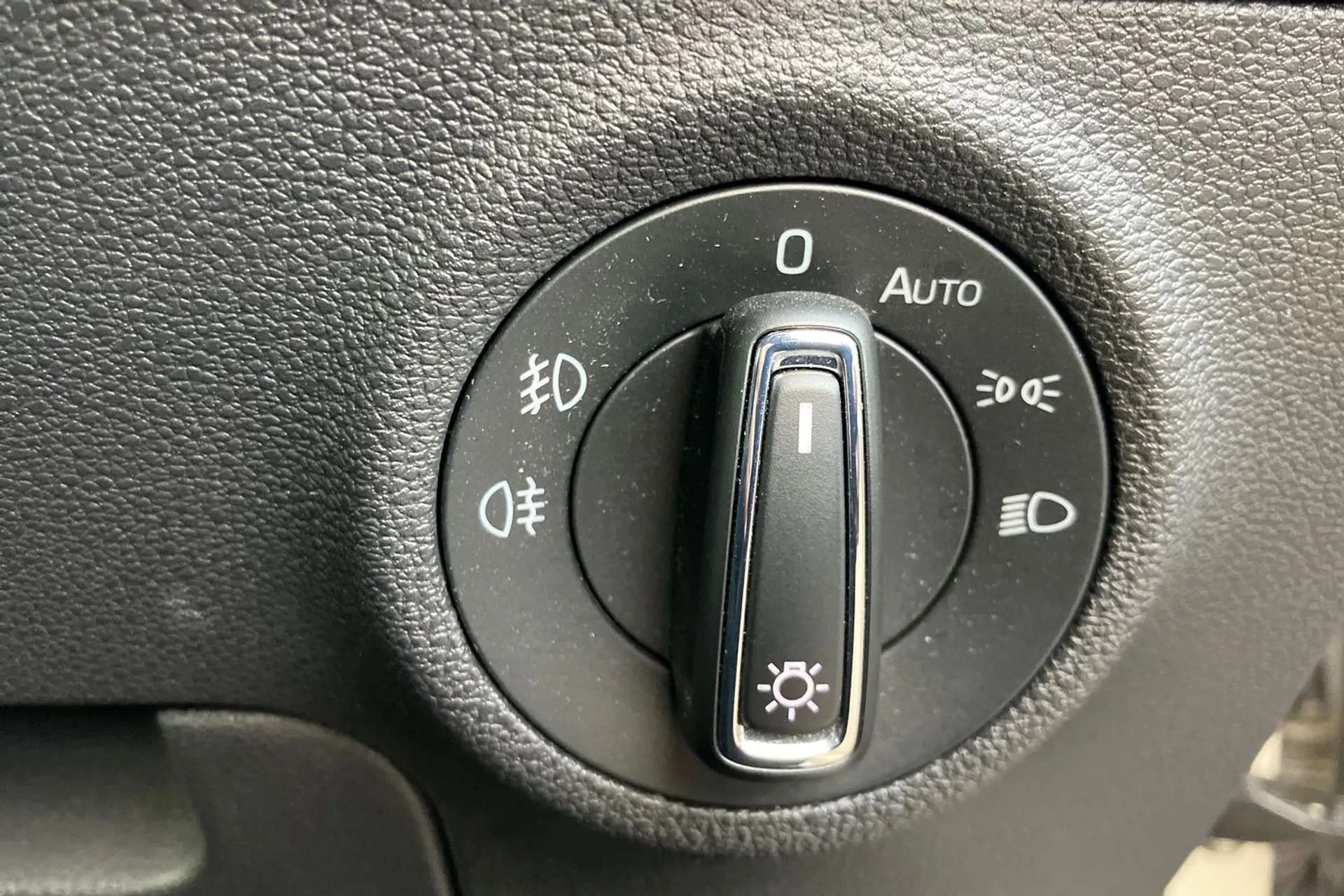 2020 SKODA KAROQ 2020 SKODA KAROQ