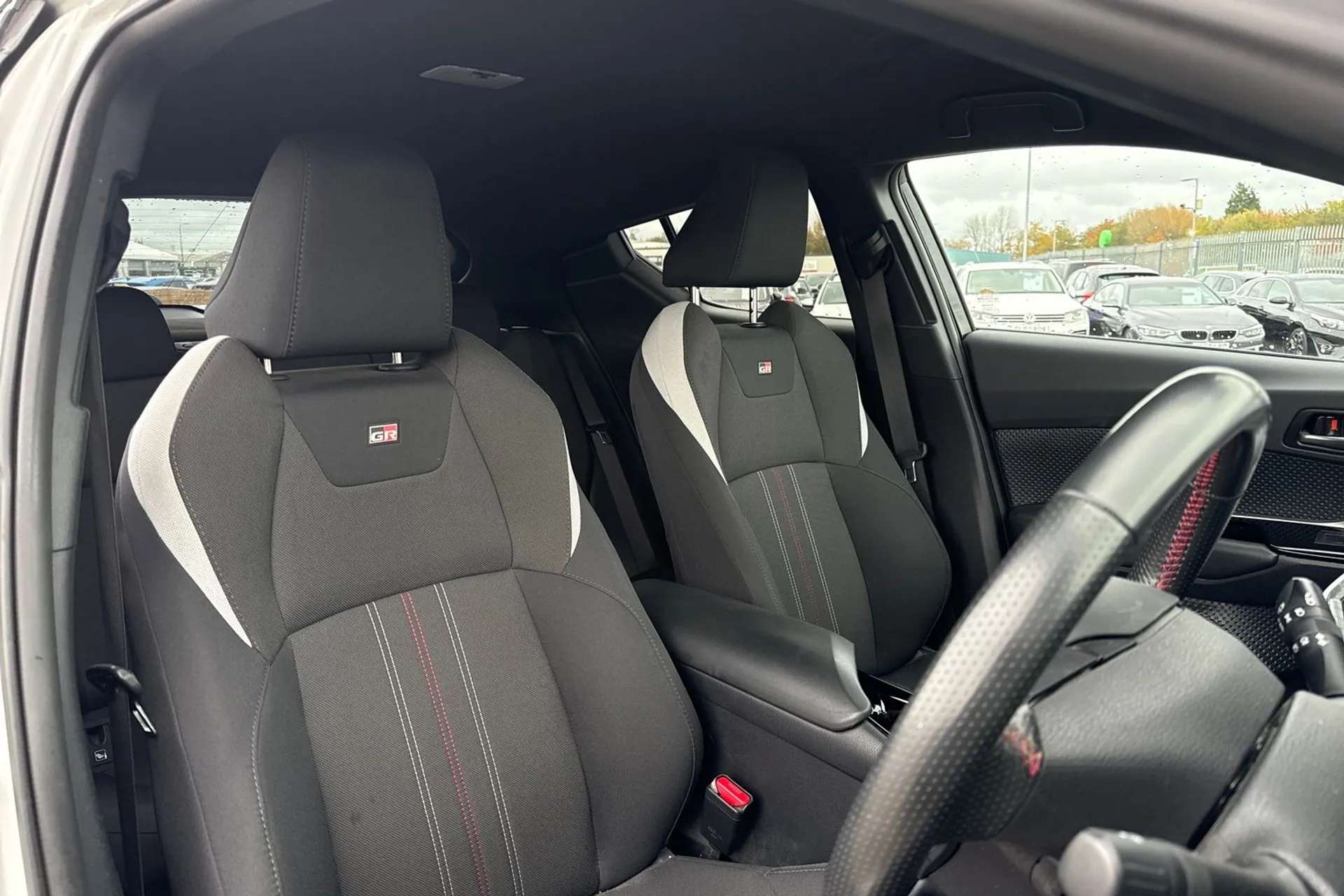 2022 TOYOTA C-HR 2022 TOYOTA C-HR