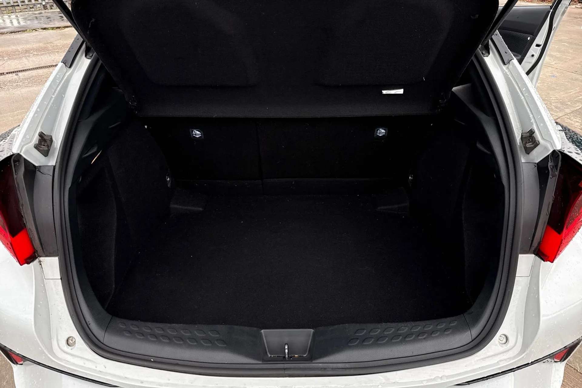 2022 TOYOTA C-HR 2022 TOYOTA C-HR