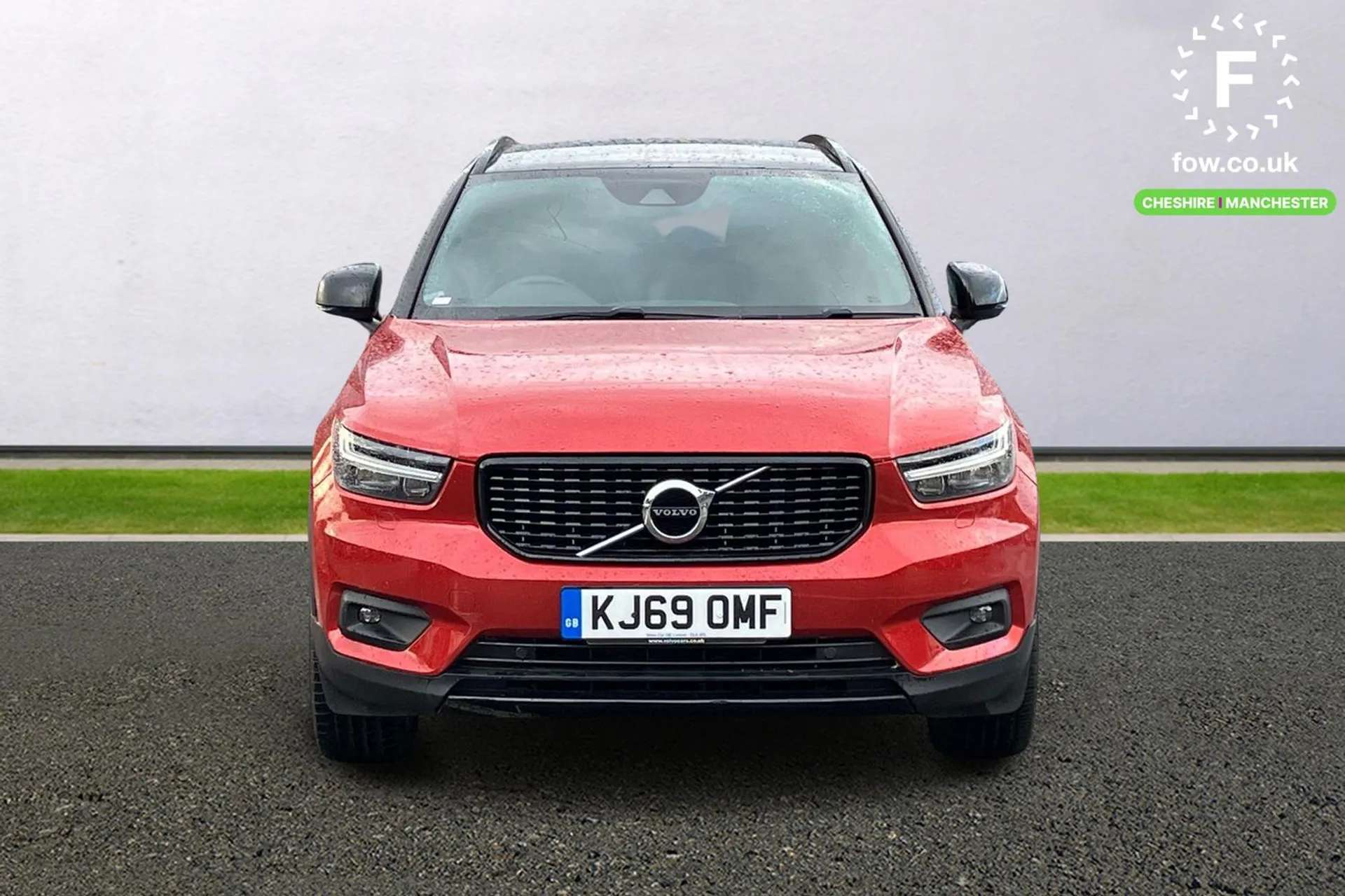 2020 VOLVO XC40 2020 VOLVO XC40