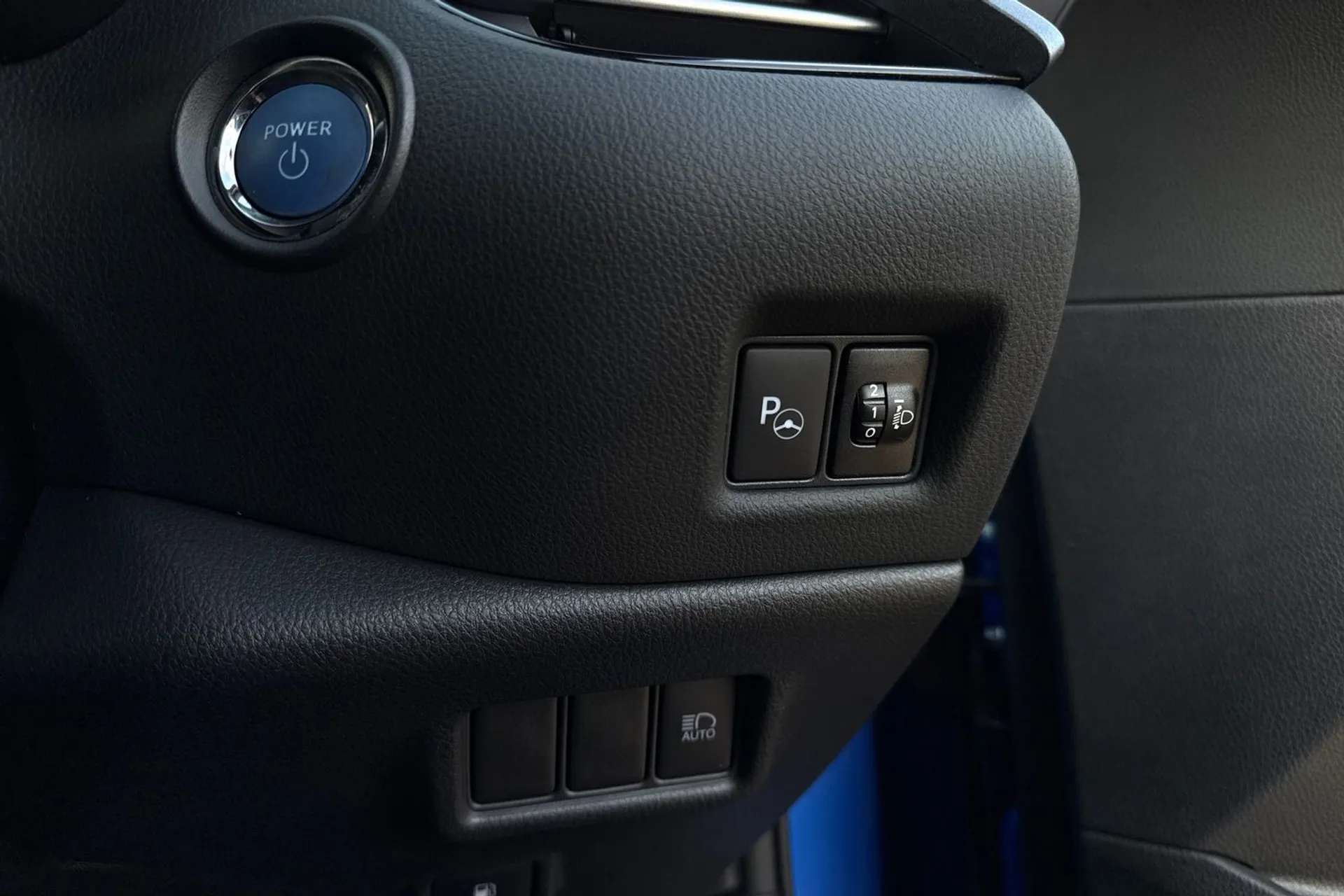 2021 TOYOTA C-HR 2021 TOYOTA C-HR