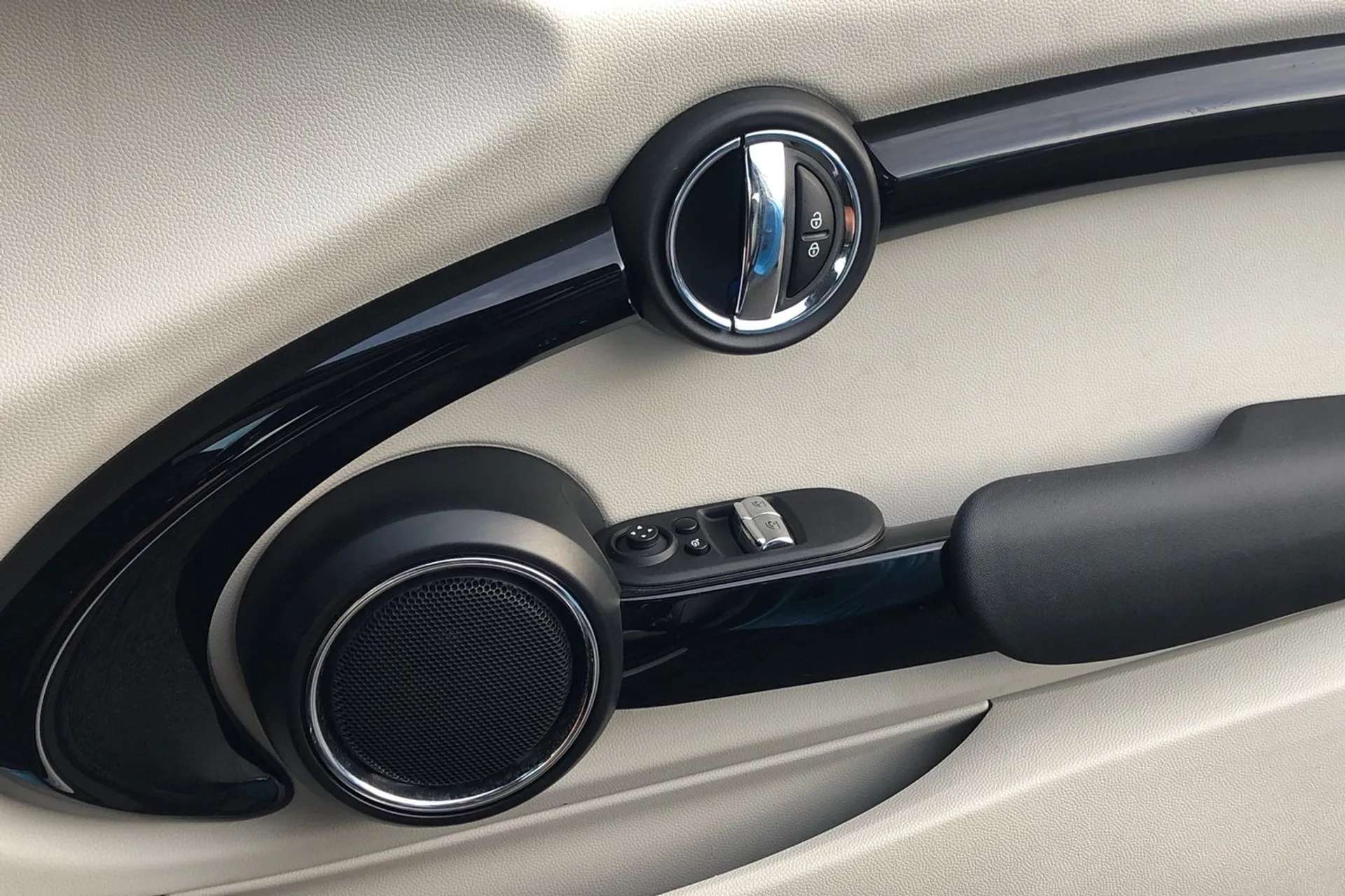 2018 MINI HATCH 2018 MINI HATCH