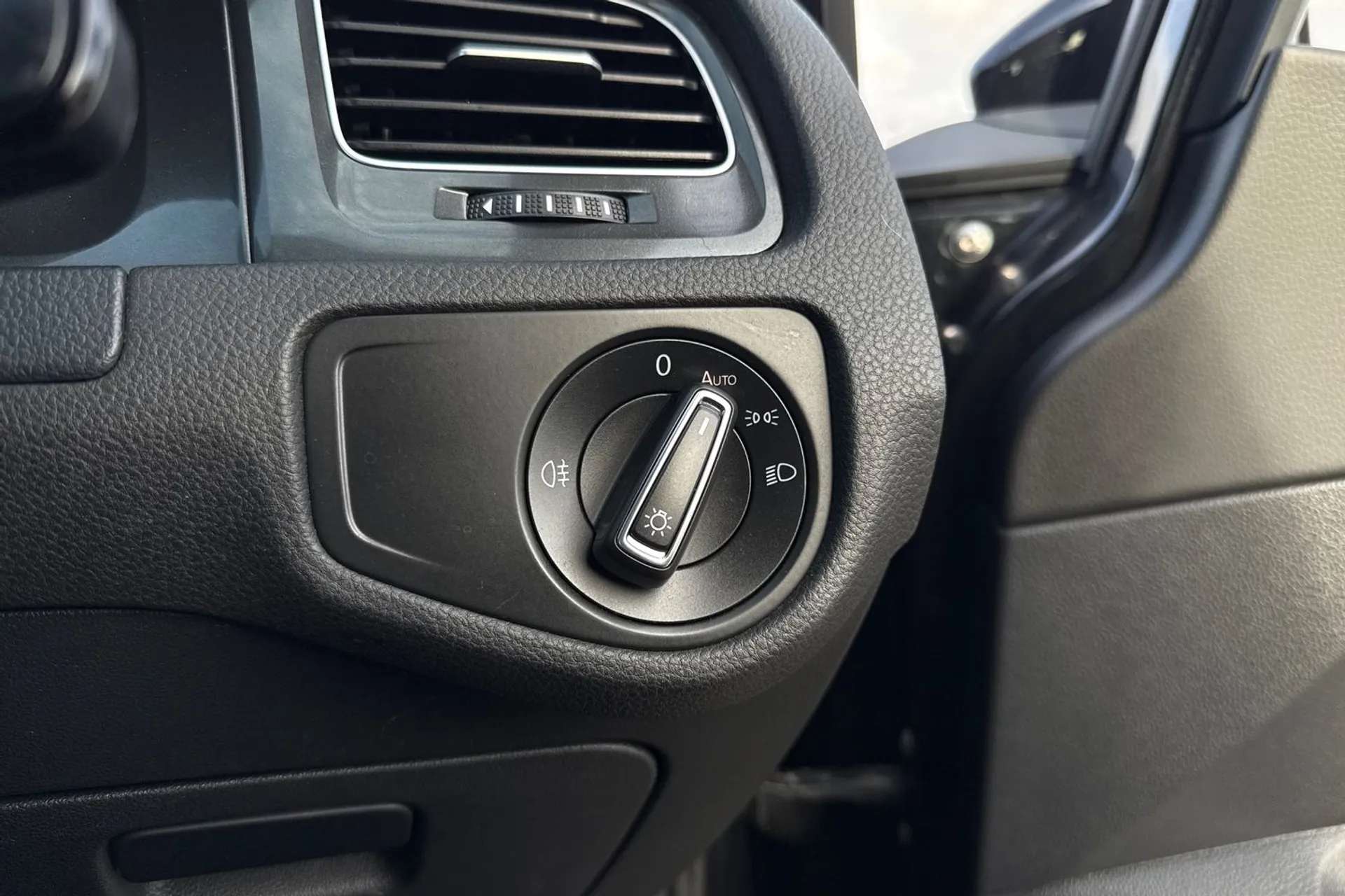 2018 VOLKSWAGEN GOLF 2018 VOLKSWAGEN GOLF