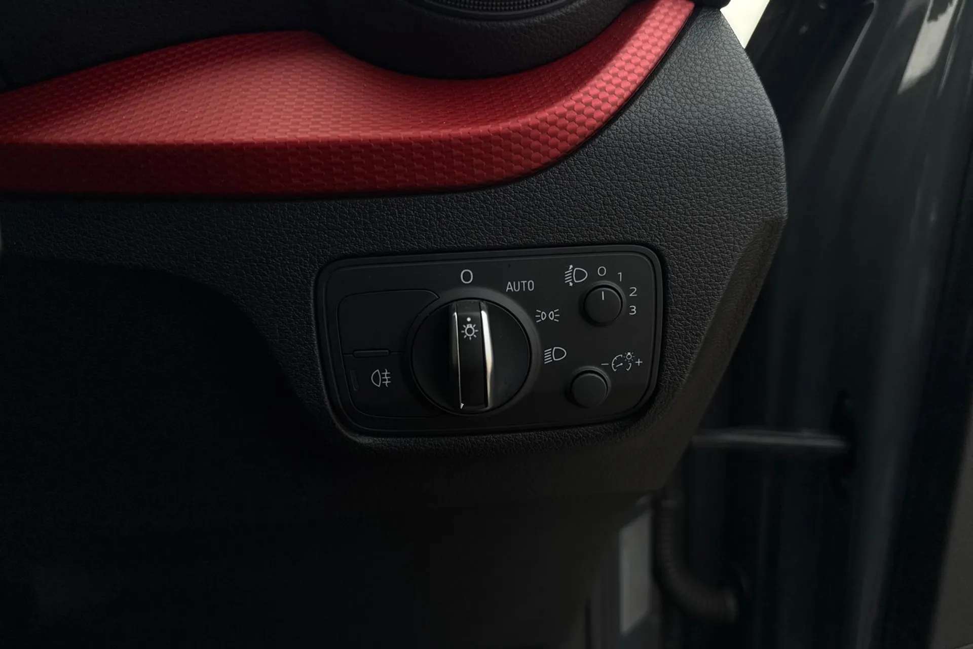 2020 AUDI Q2 2020 AUDI Q2