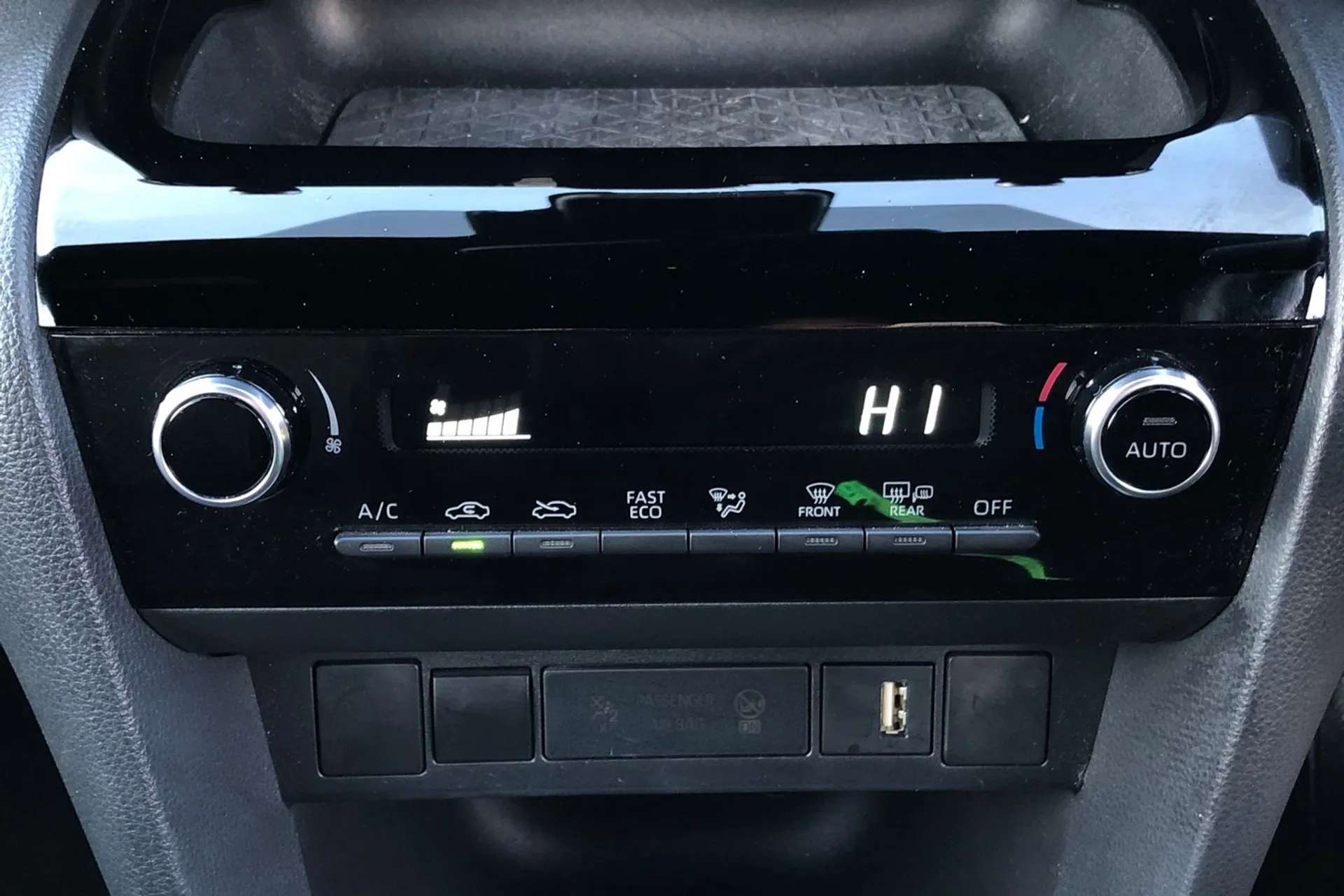 2023 TOYOTA YARIS CROSS 2023 TOYOTA YARIS CROSS