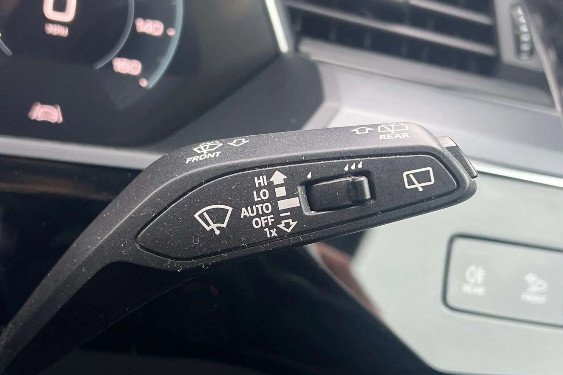 2019 AUDI E-TRON 2019 AUDI E-TRON