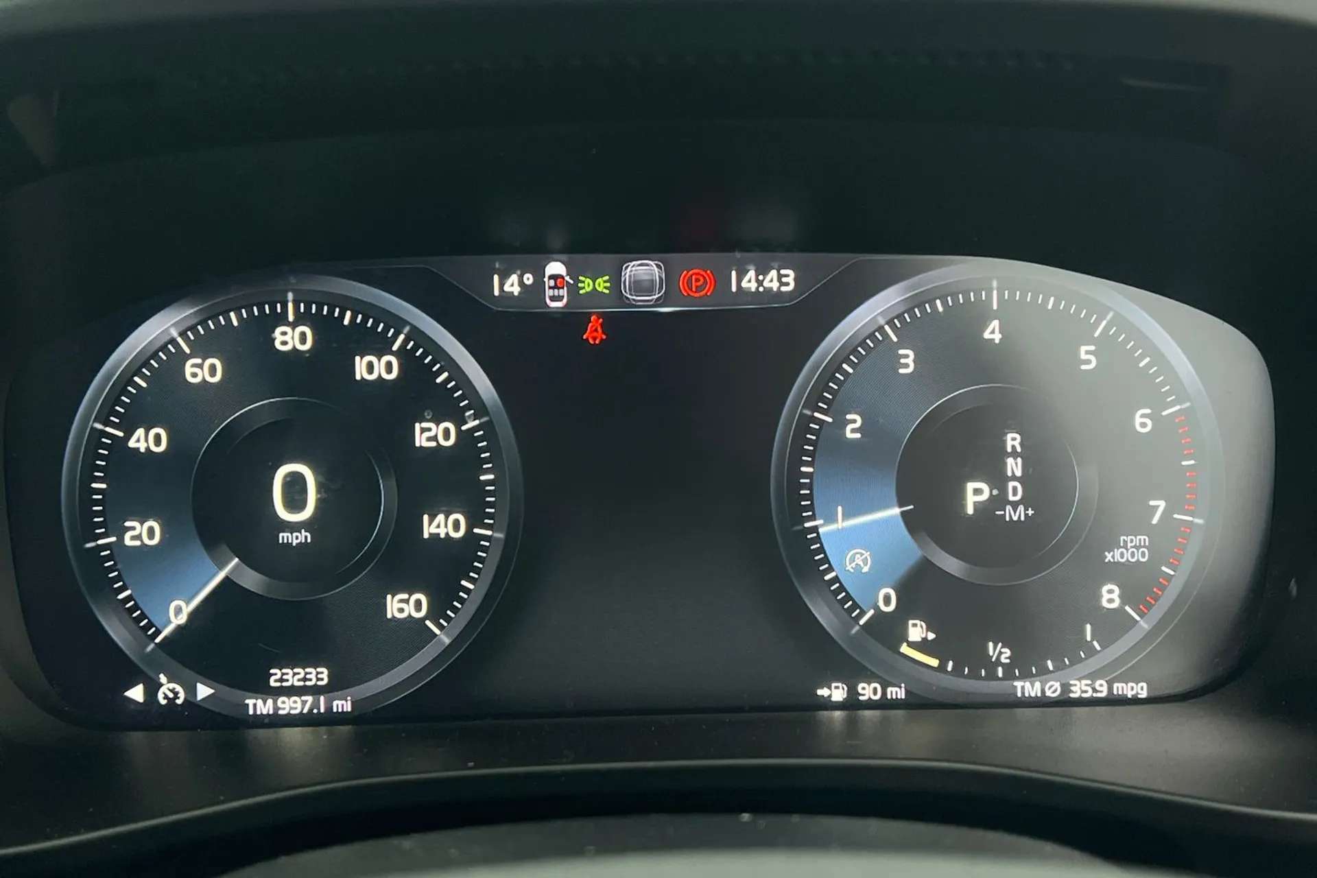 2021 VOLVO XC40 2021 VOLVO XC40