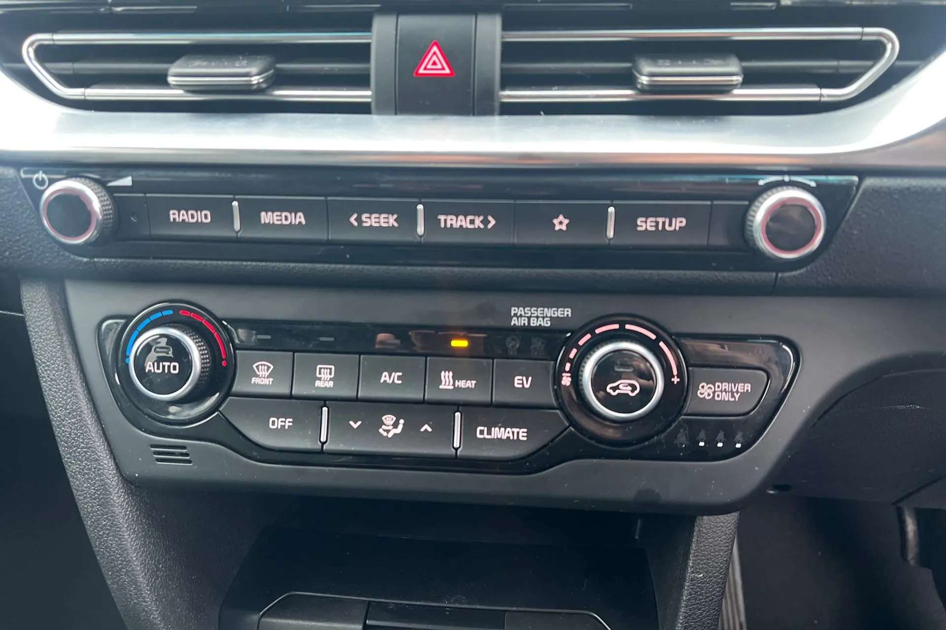 2021 KIA E-NIRO 2021 KIA E-NIRO