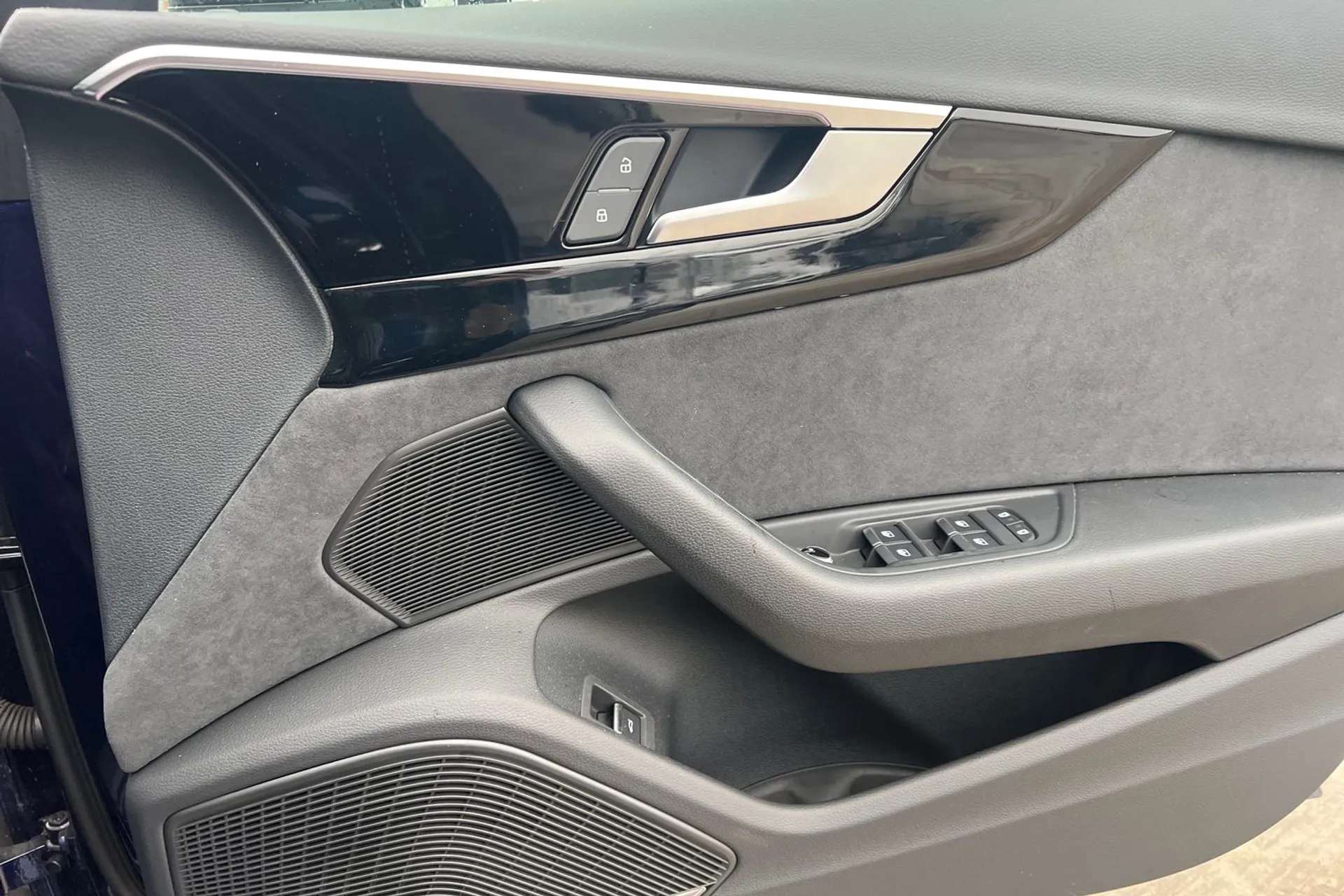 2023 AUDI A4 2023 AUDI A4