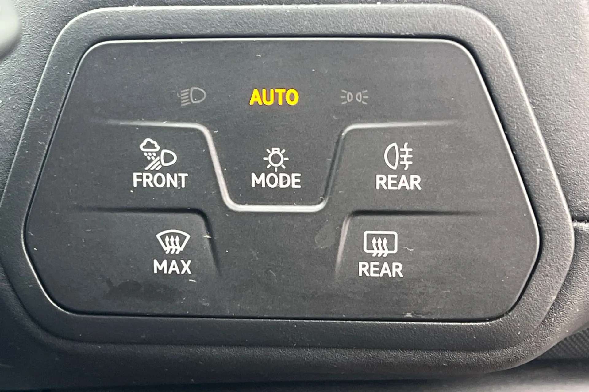 2023 CUPRA BORN 2023 CUPRA BORN