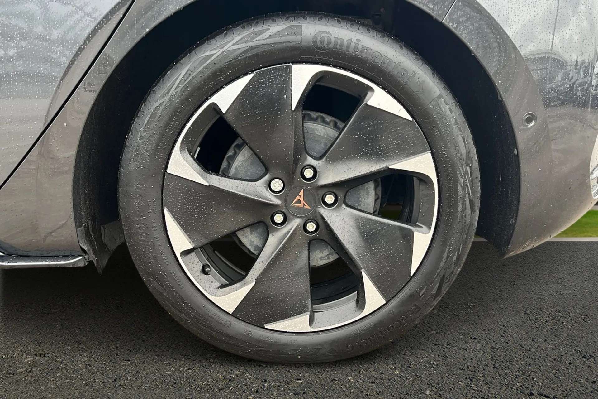 2023 CUPRA BORN 2023 CUPRA BORN