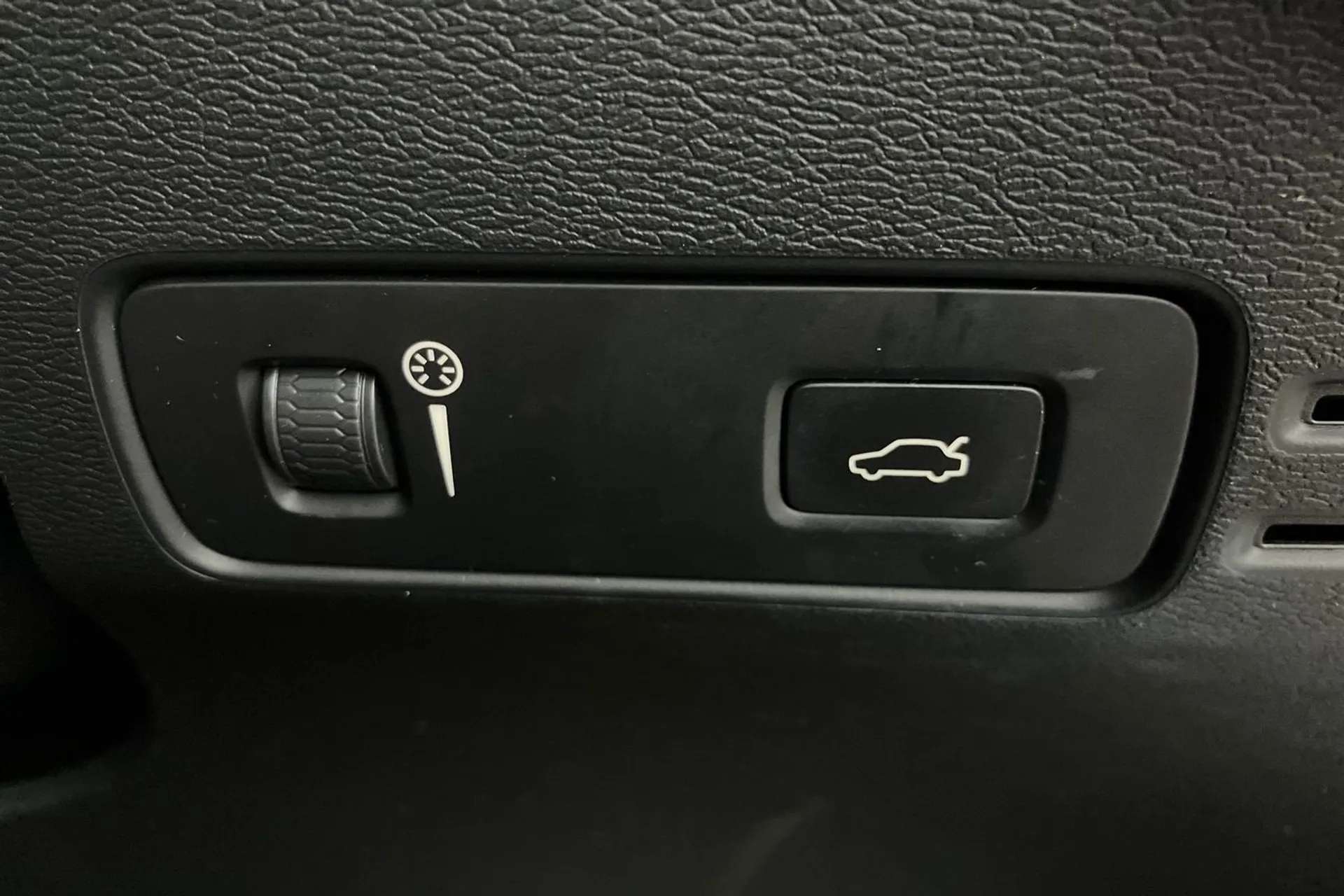 2021 VOLVO XC40 2021 VOLVO XC40