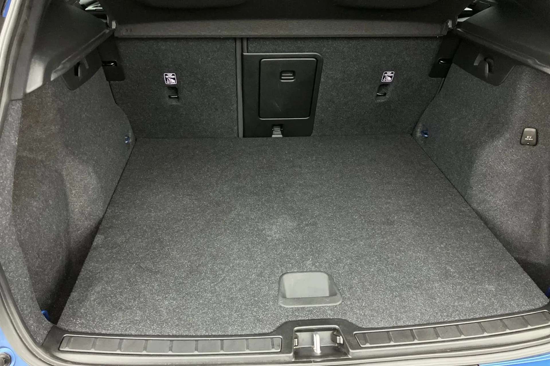 2021 VOLVO XC40 2021 VOLVO XC40