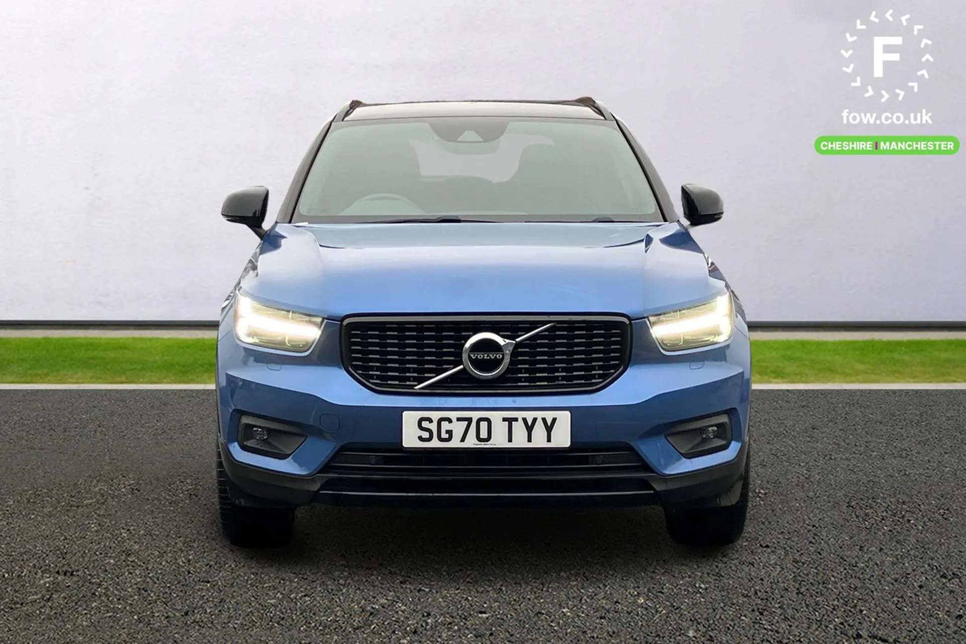 2021 VOLVO XC40 2021 VOLVO XC40