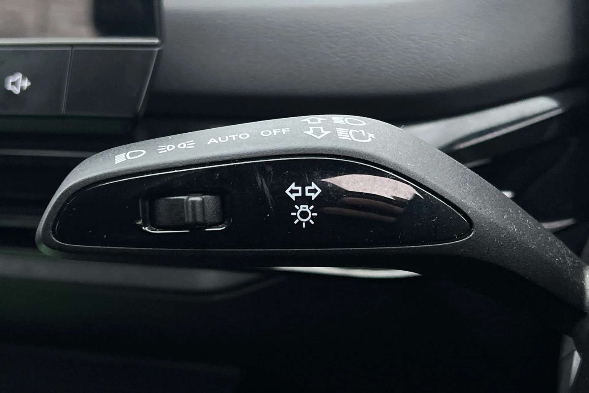 2024 MG MOTOR UK MG4 2024 MG MOTOR UK MG4