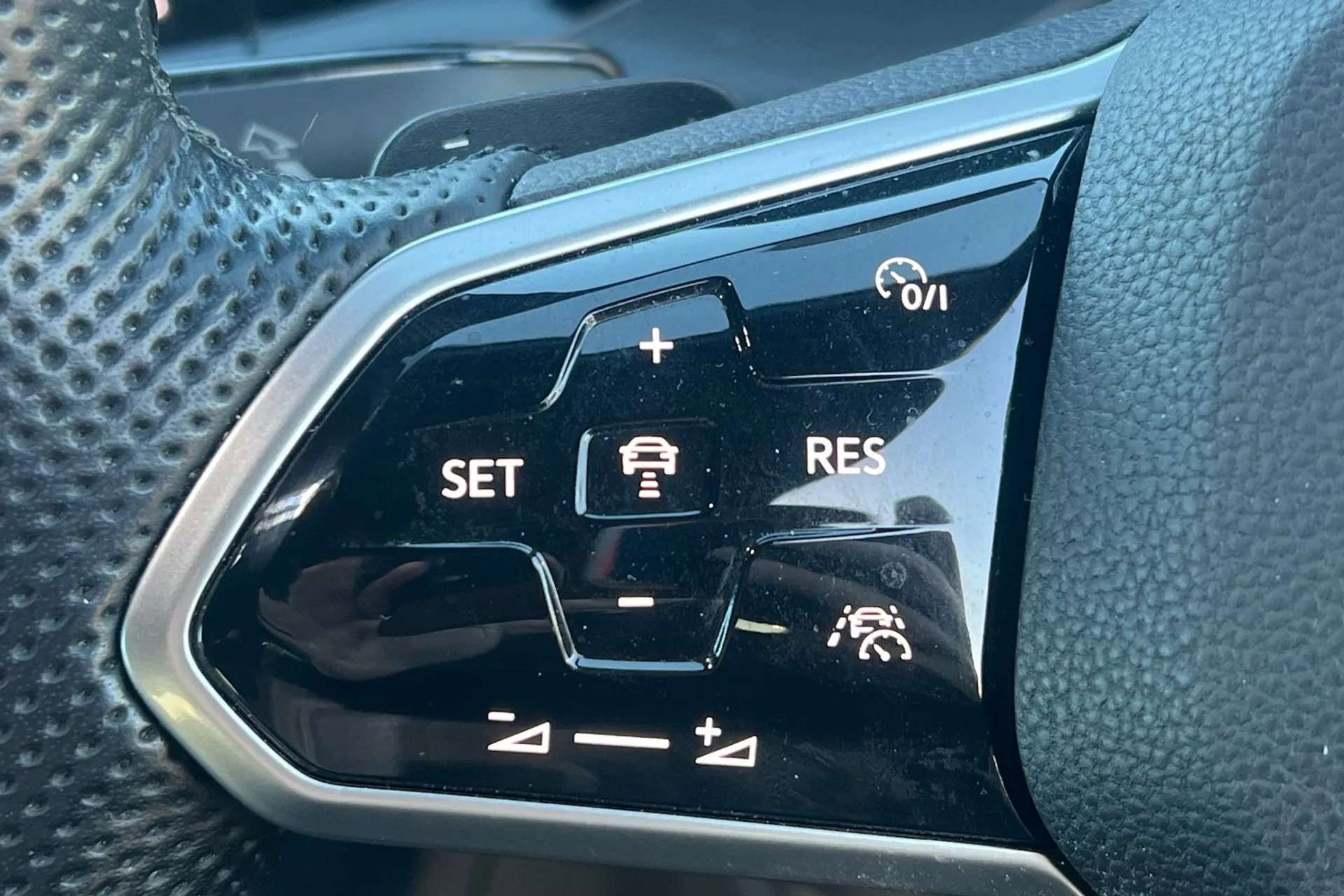 2020 VOLKSWAGEN GOLF 2020 VOLKSWAGEN GOLF