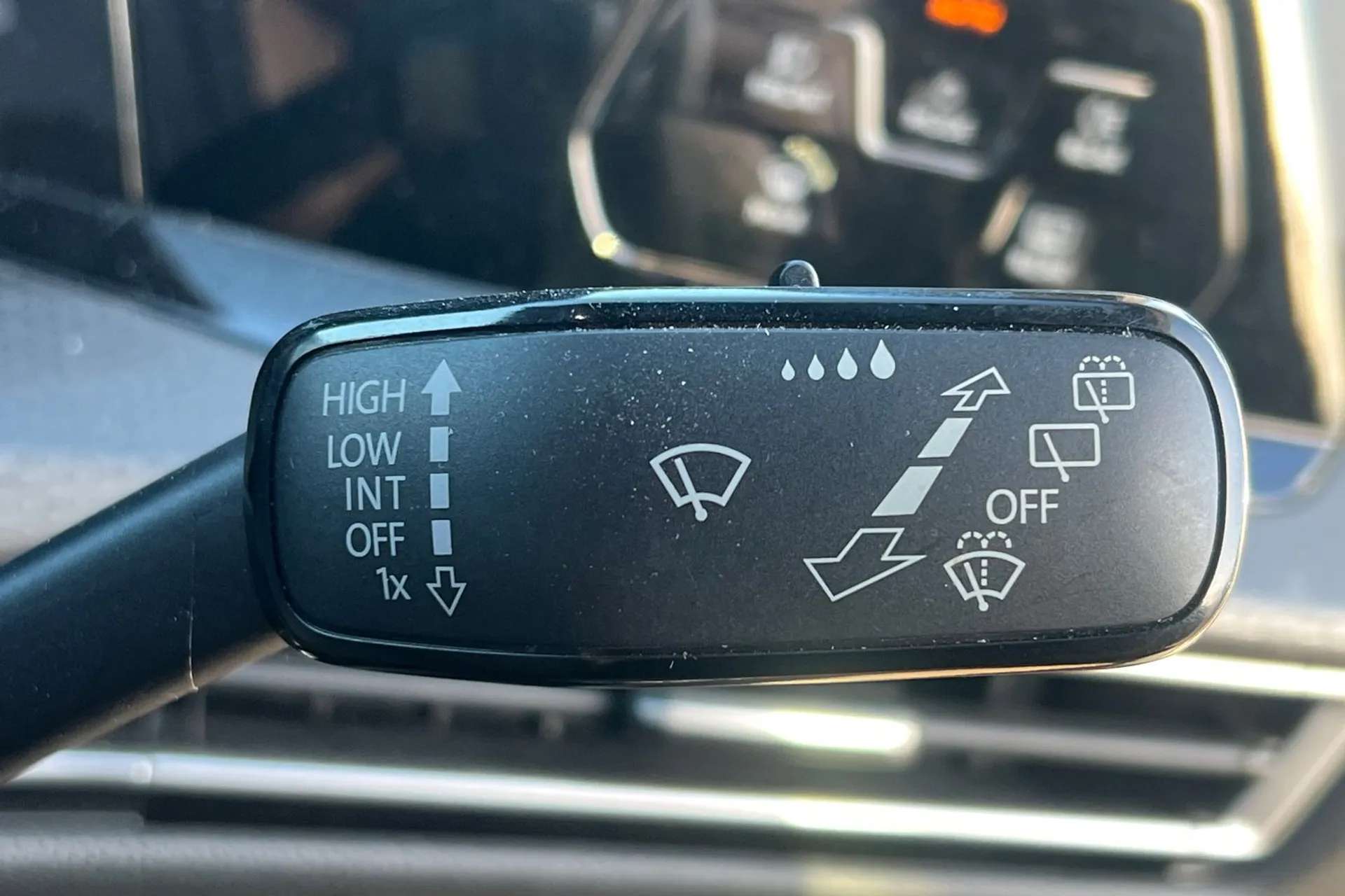 2020 VOLKSWAGEN GOLF 2020 VOLKSWAGEN GOLF