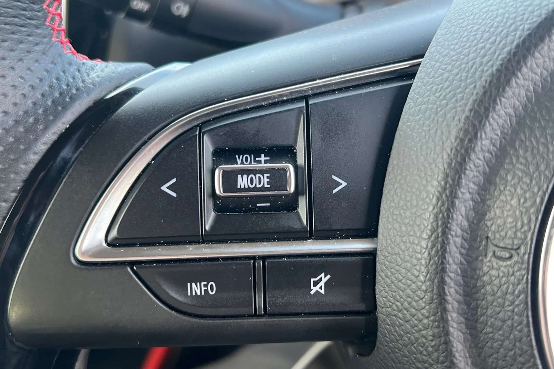 2022 SUZUKI SWIFT 2022 SUZUKI SWIFT