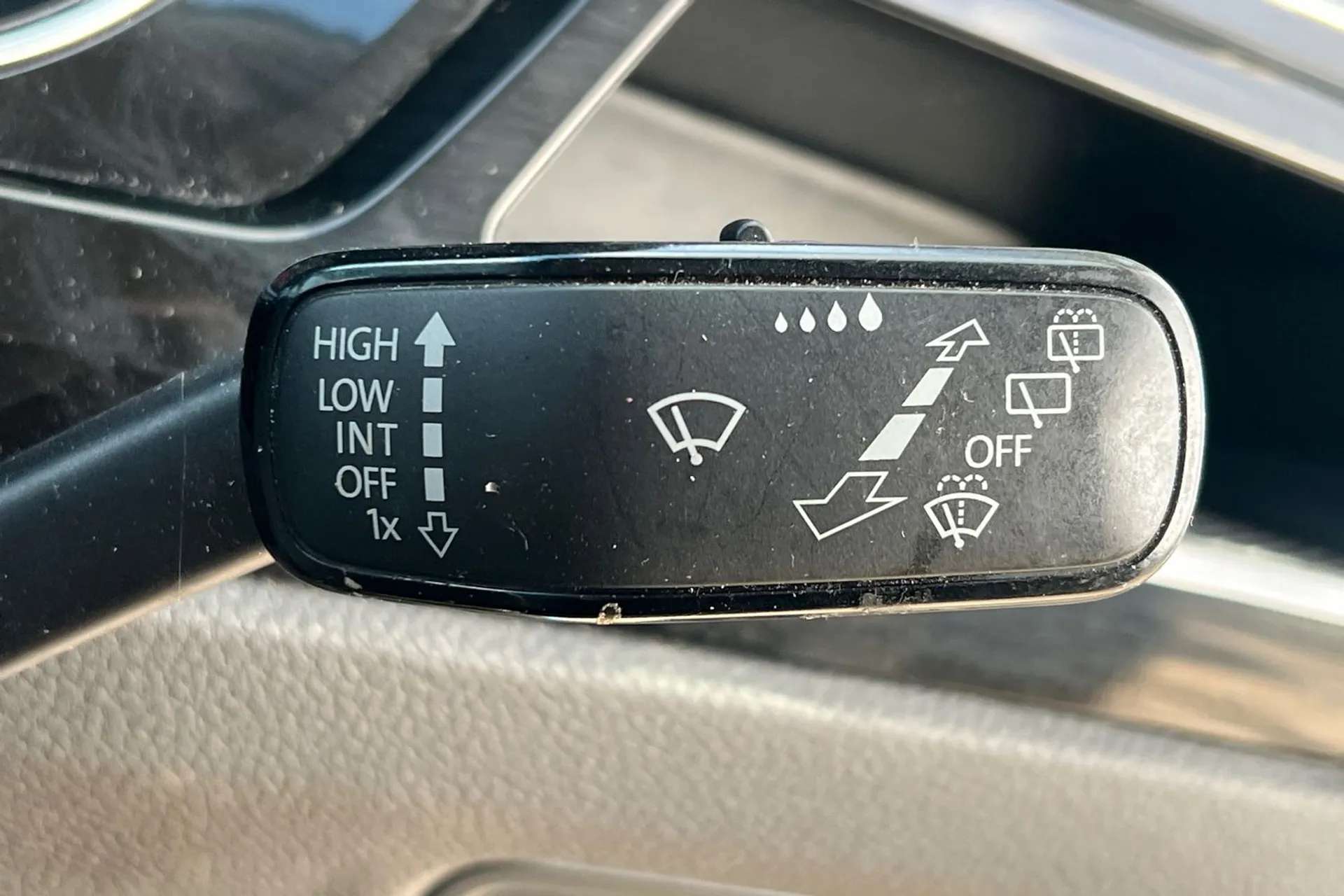 2017 VOLKSWAGEN TOURAN 2017 VOLKSWAGEN TOURAN