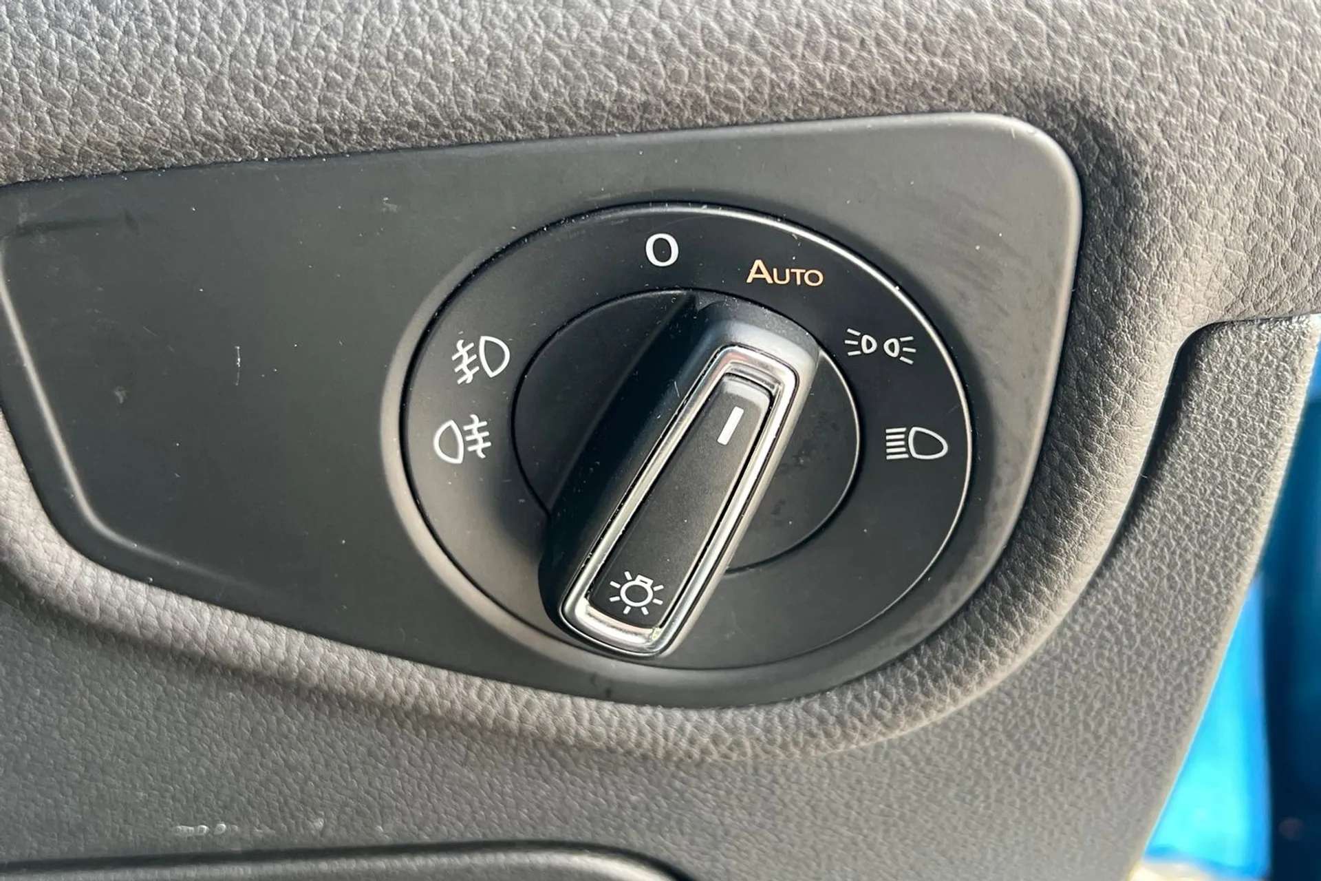 2017 VOLKSWAGEN TOURAN 2017 VOLKSWAGEN TOURAN