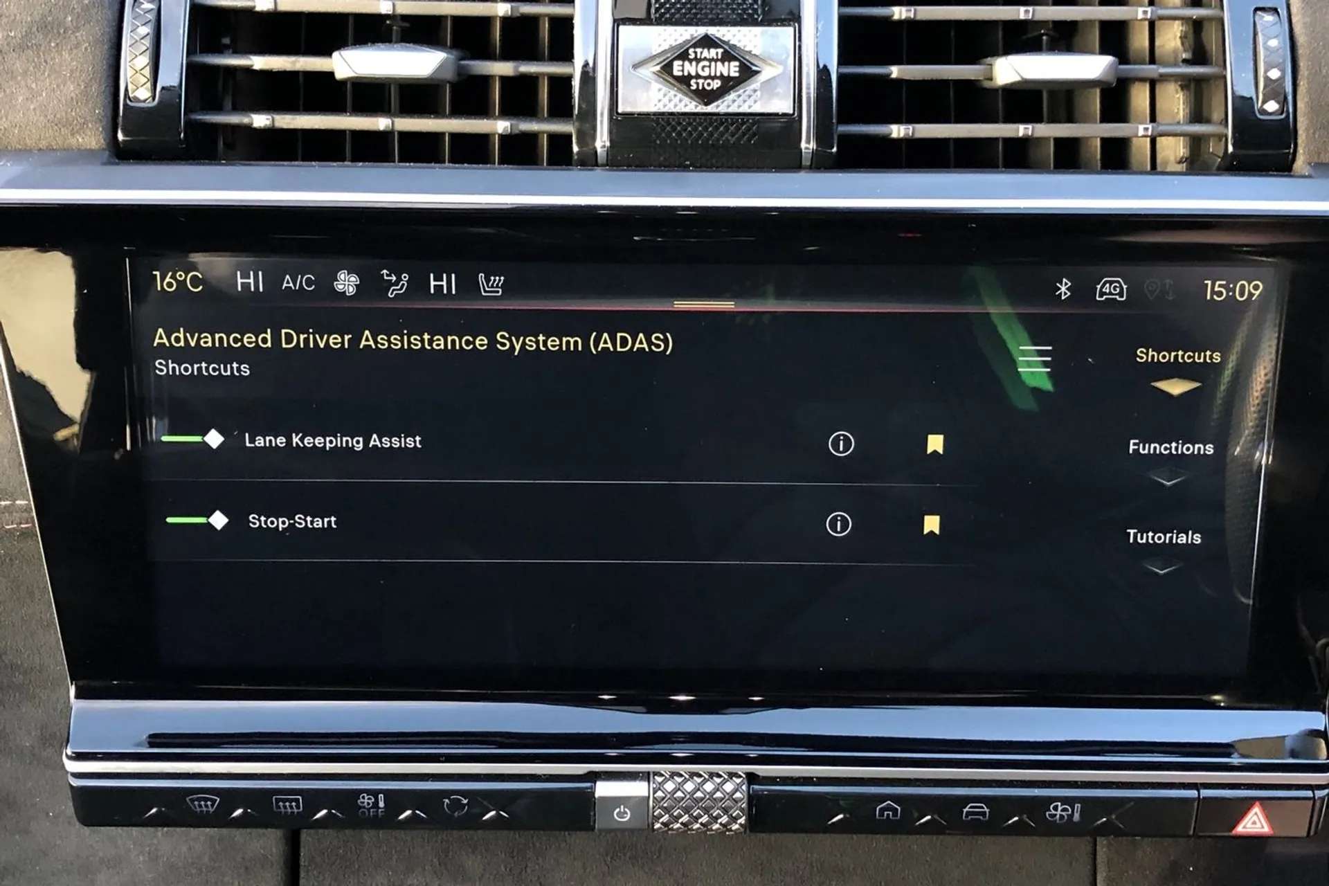 2024 DS DS 7 CROSSBACK 2024 DS DS 7 CROSSBACK